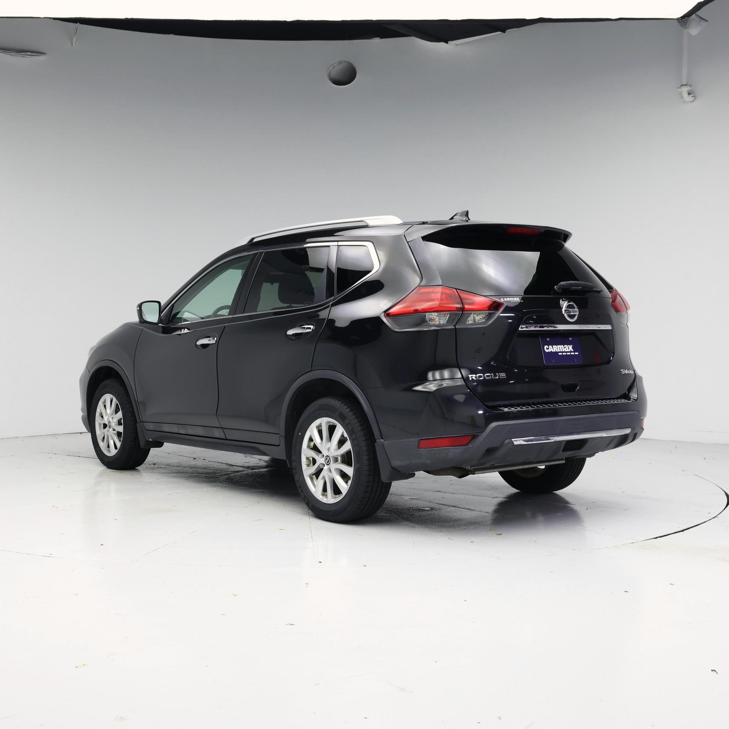 Thumbnail: 2017 Nissan Rogue - 2