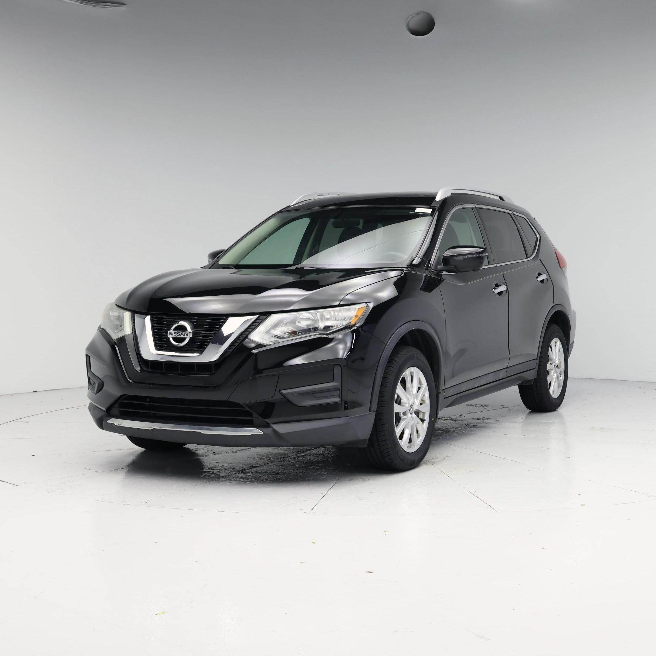 Thumbnail: 2017 Nissan Rogue - 4