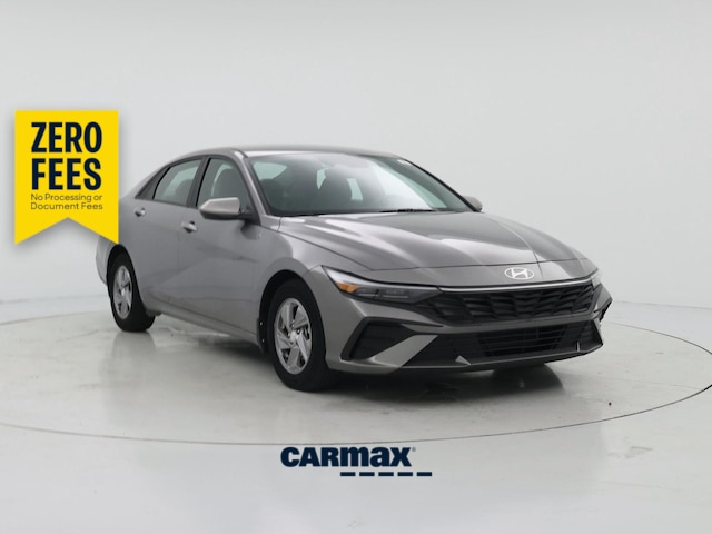 Gray 2024 Hyundai Elantra Sedan Front-Wheel Drive Automatic