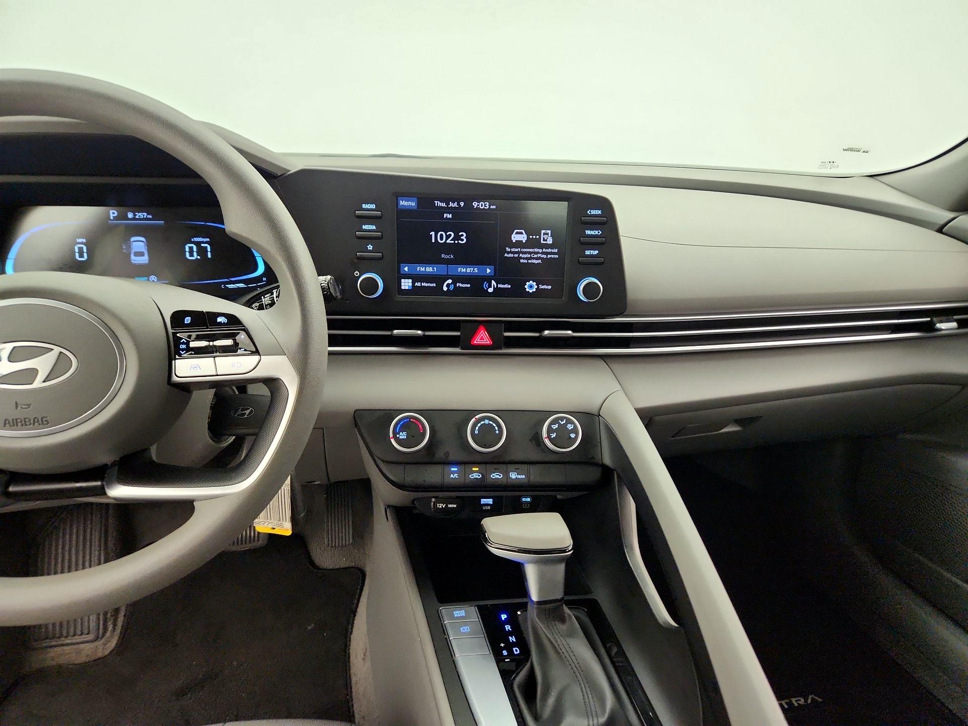Thumbnail: 2024 Hyundai Elantra - 9