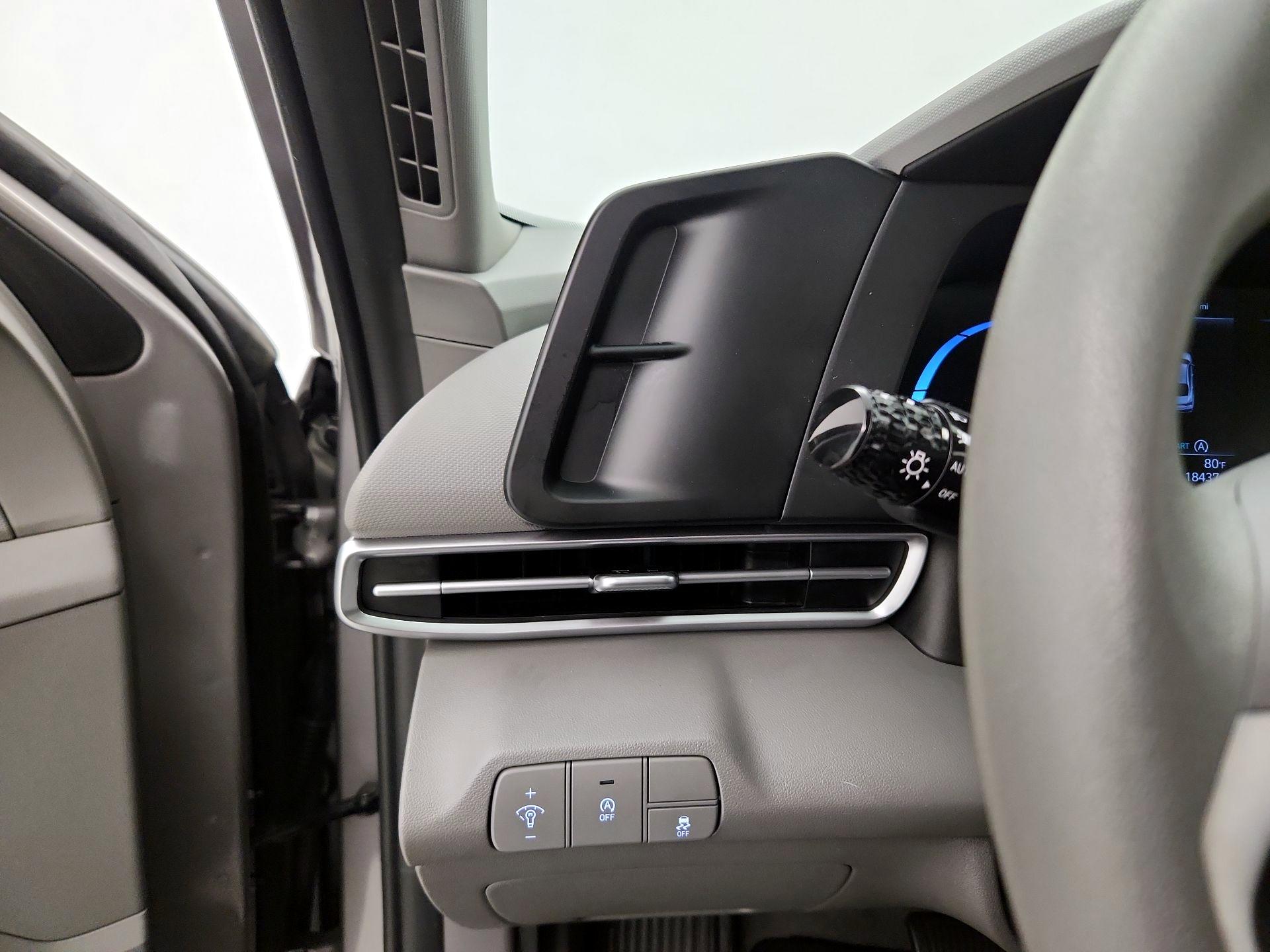 Thumbnail: 2024 Hyundai Elantra - 13
