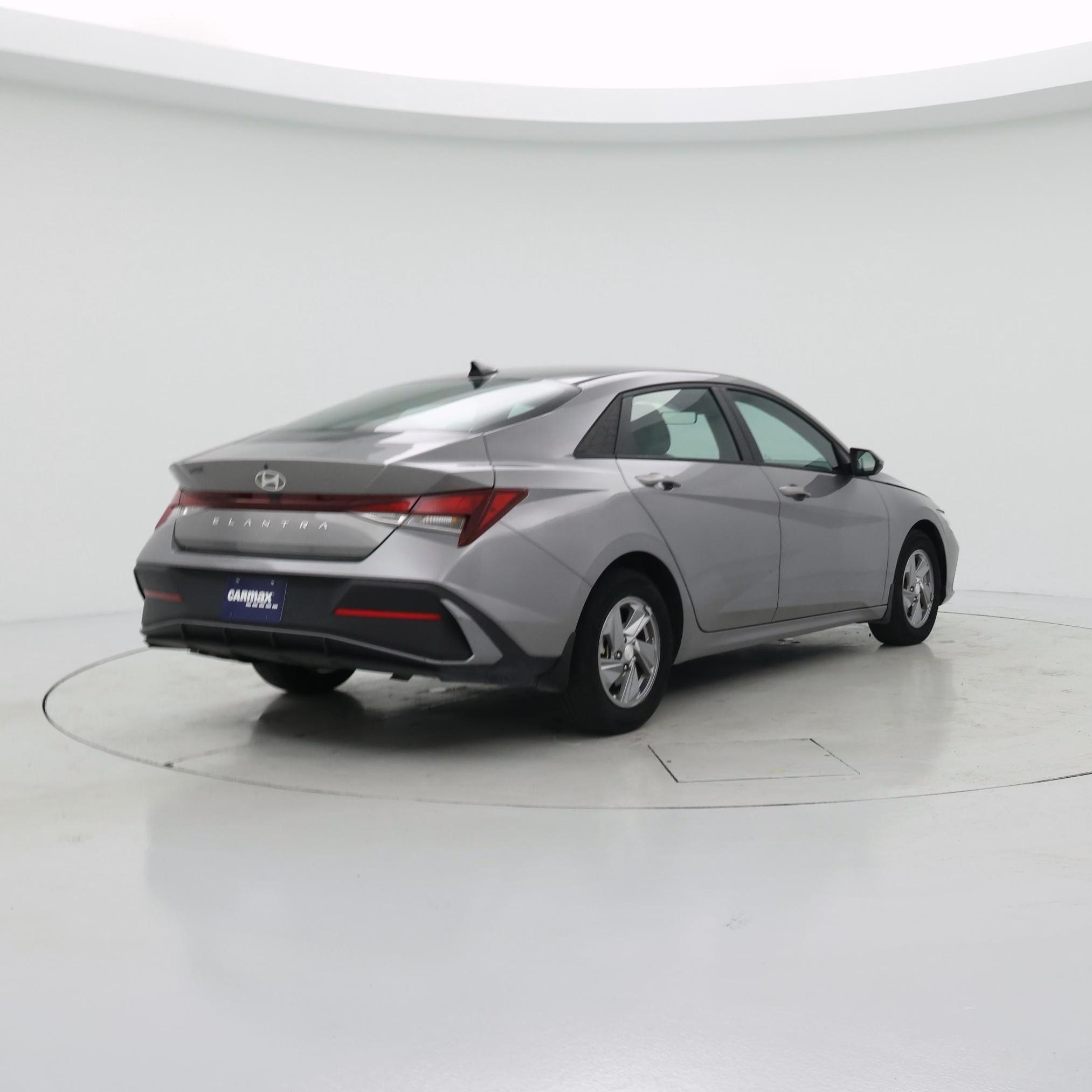 Thumbnail: 2024 Hyundai Elantra - 8