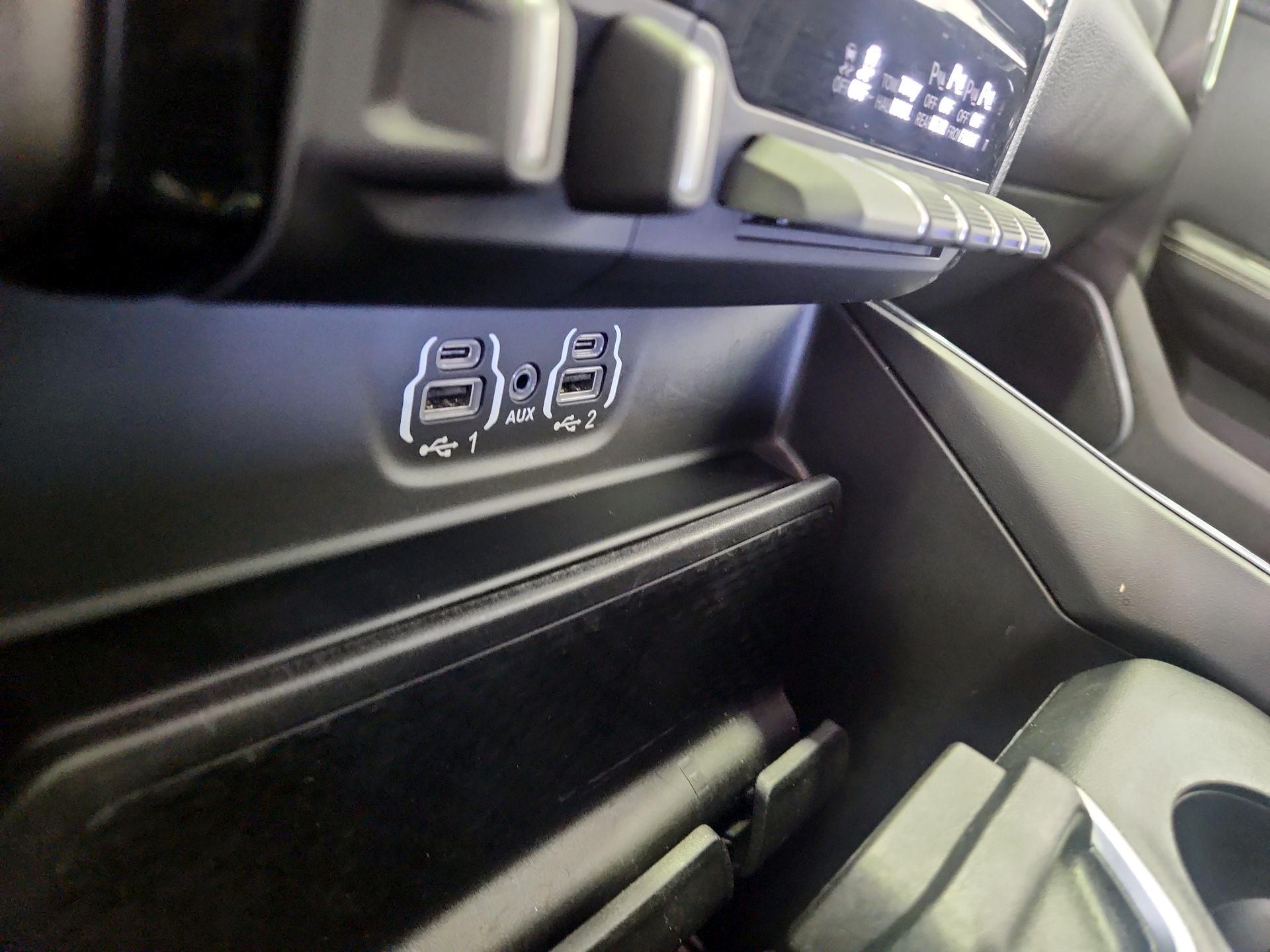 Thumbnail: 2024 RAM 1500 - 18