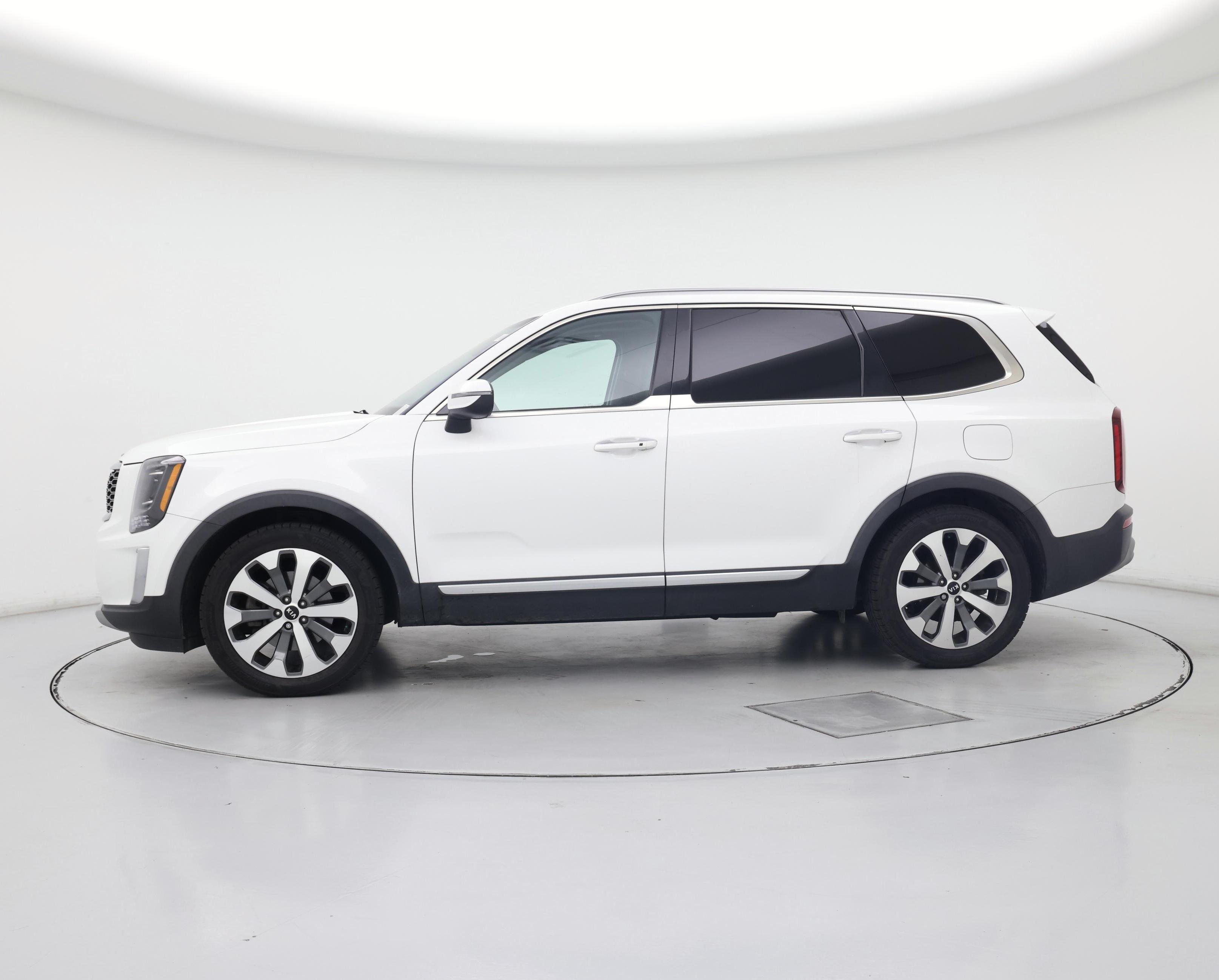 Thumbnail: 2020 Kia Telluride - 3