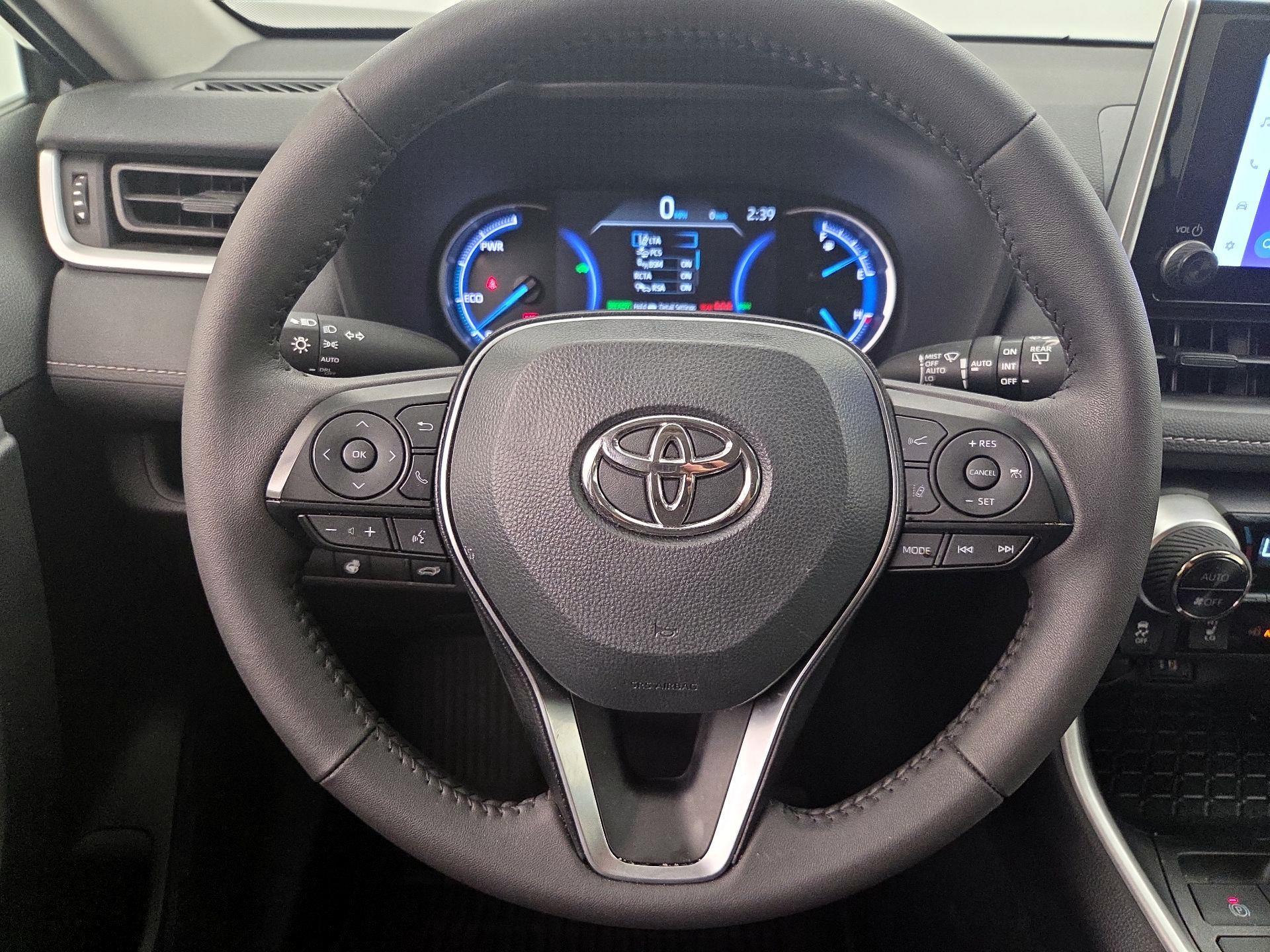 Thumbnail: 2025 Toyota RAV4 - 10