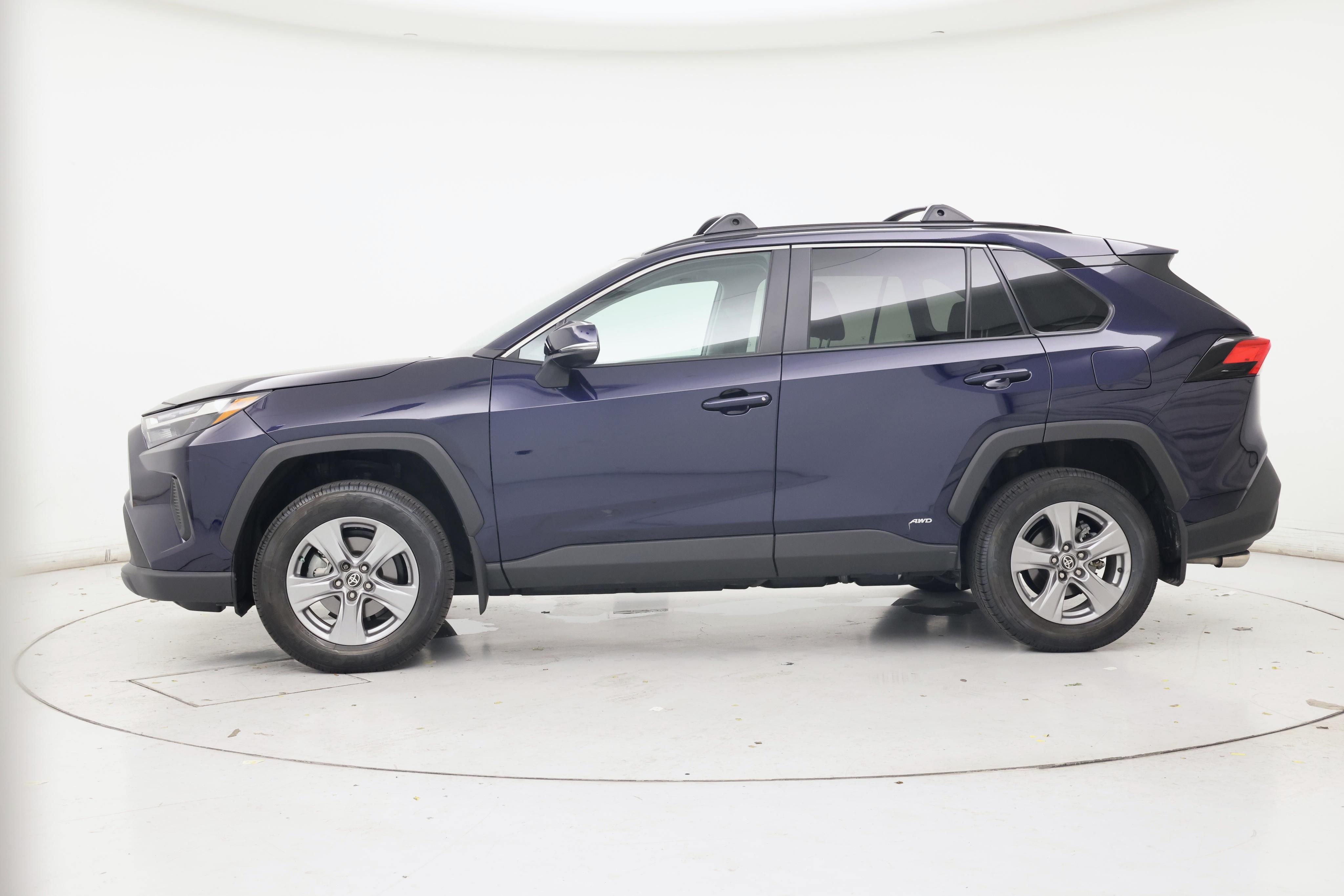 Thumbnail: 2025 Toyota RAV4 - 3