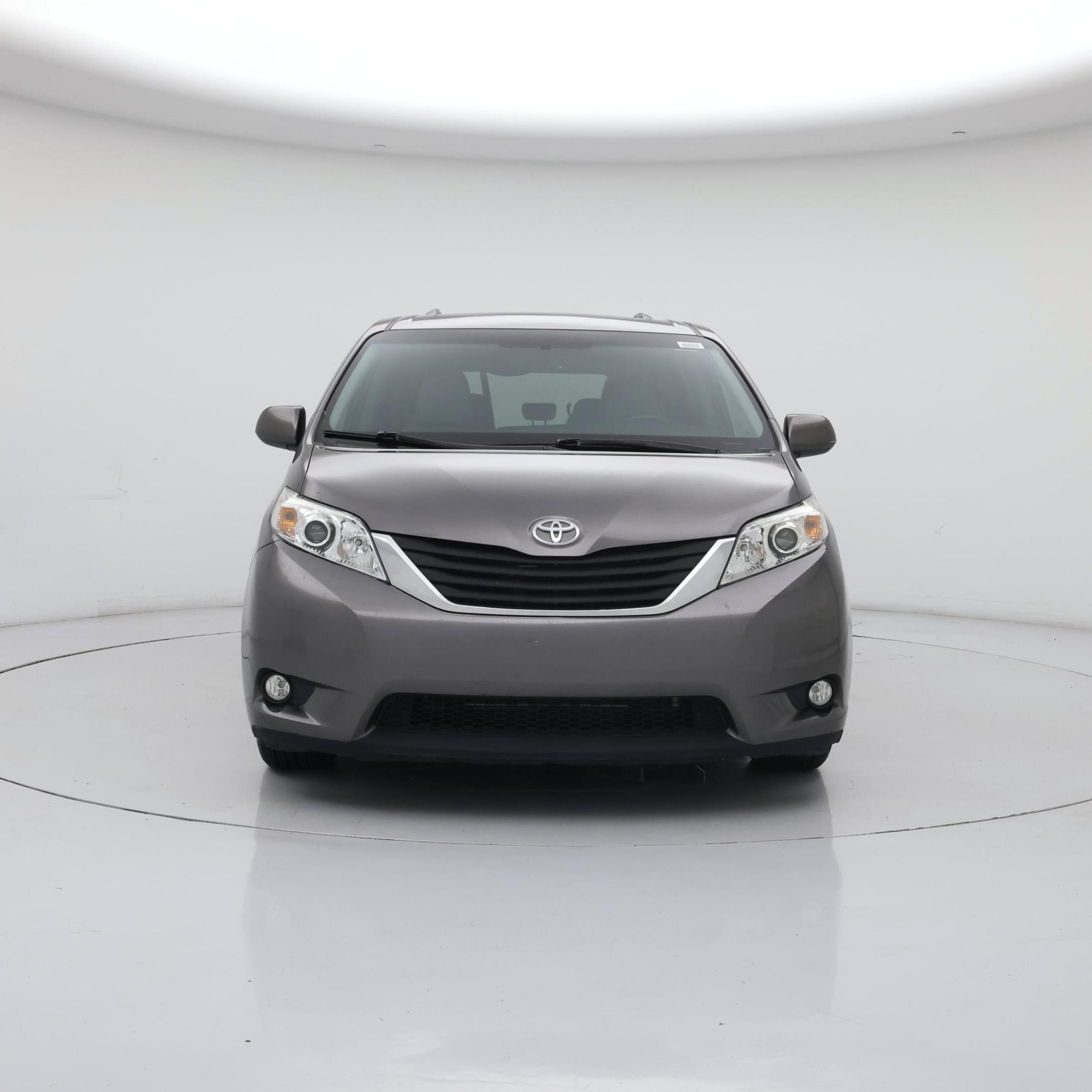 Thumbnail: 2015 Toyota Sienna - 5