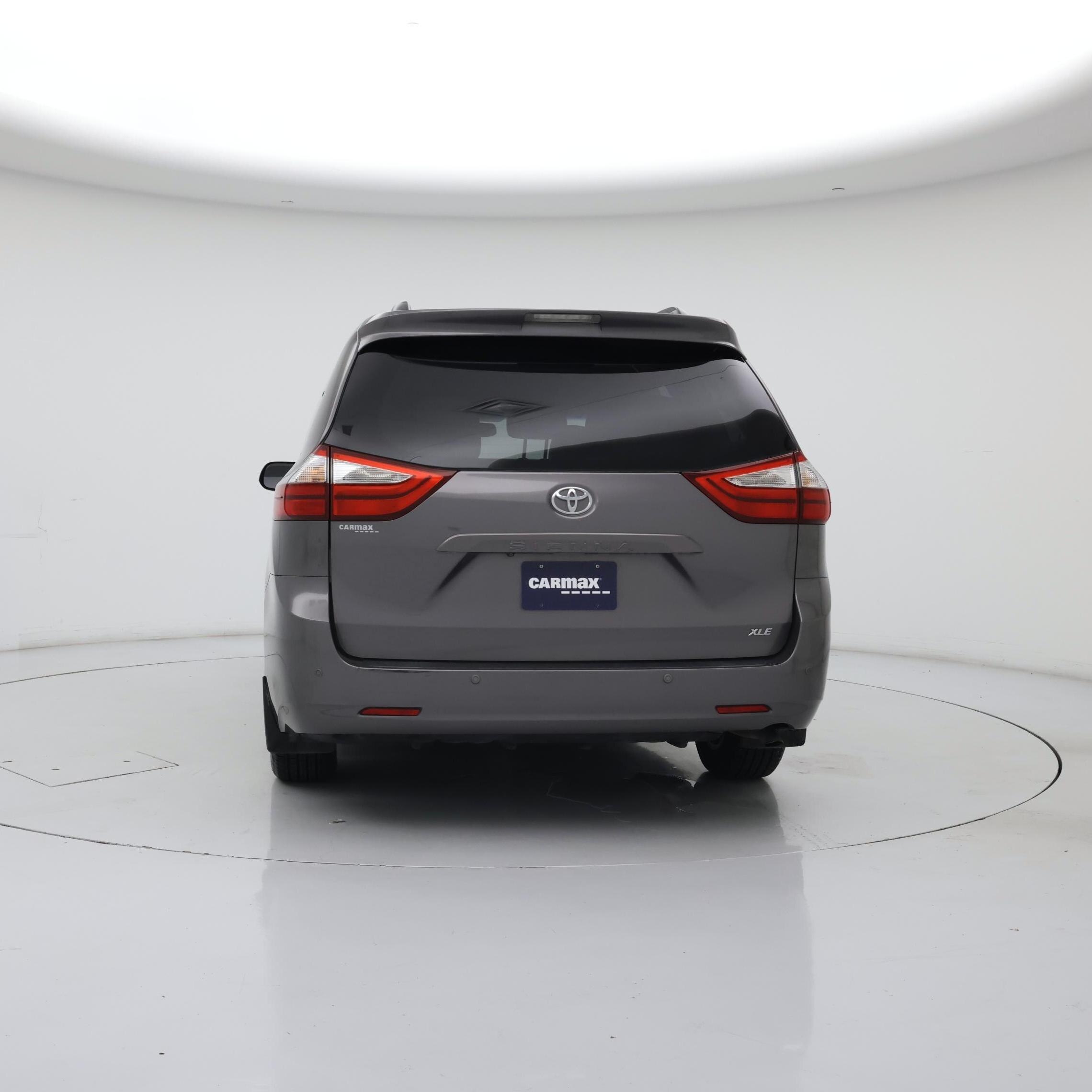 Thumbnail: 2015 Toyota Sienna - 6