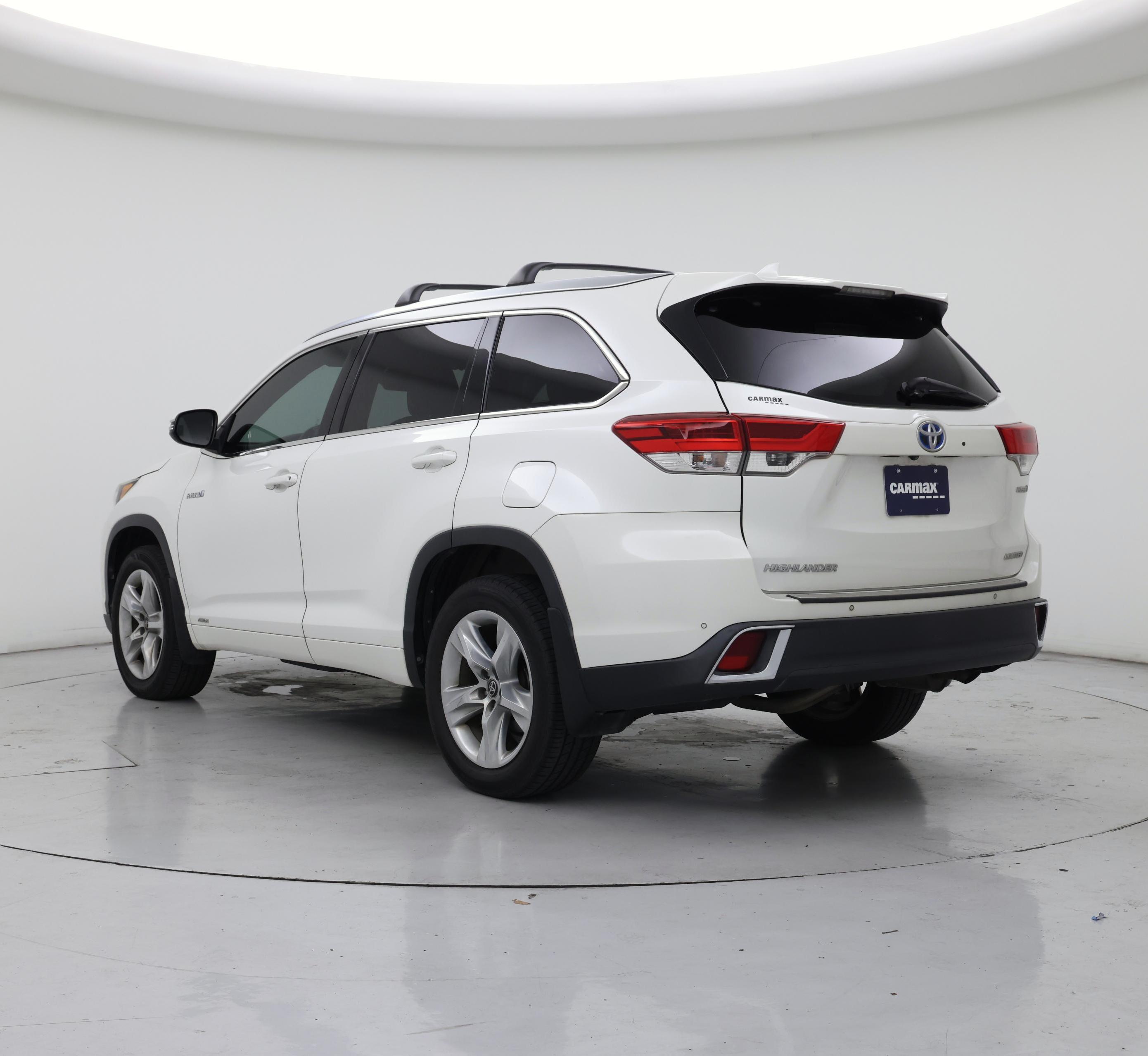 Thumbnail: 2018 Toyota Highlander - 2