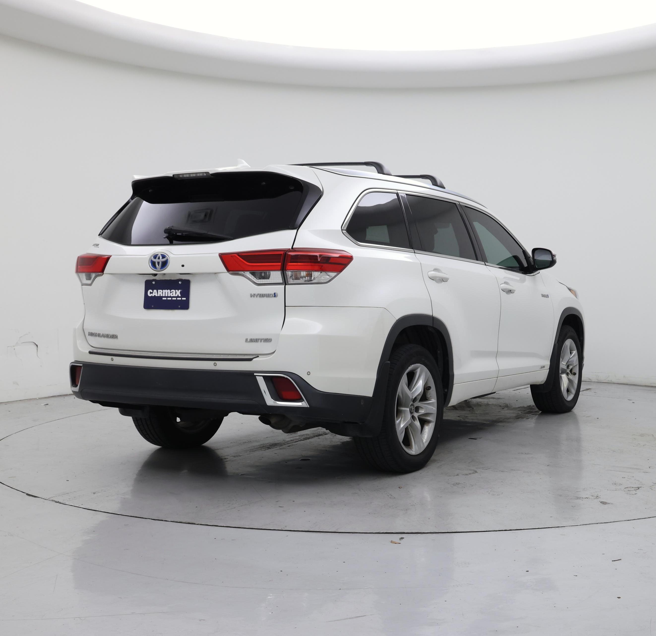 Thumbnail: 2018 Toyota Highlander - 8