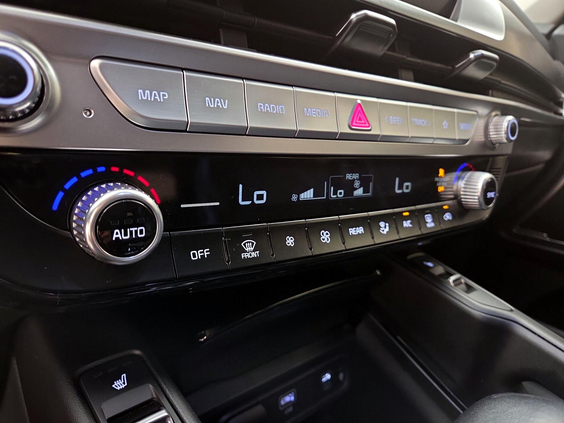 Thumbnail: 2024 Kia Telluride - 17