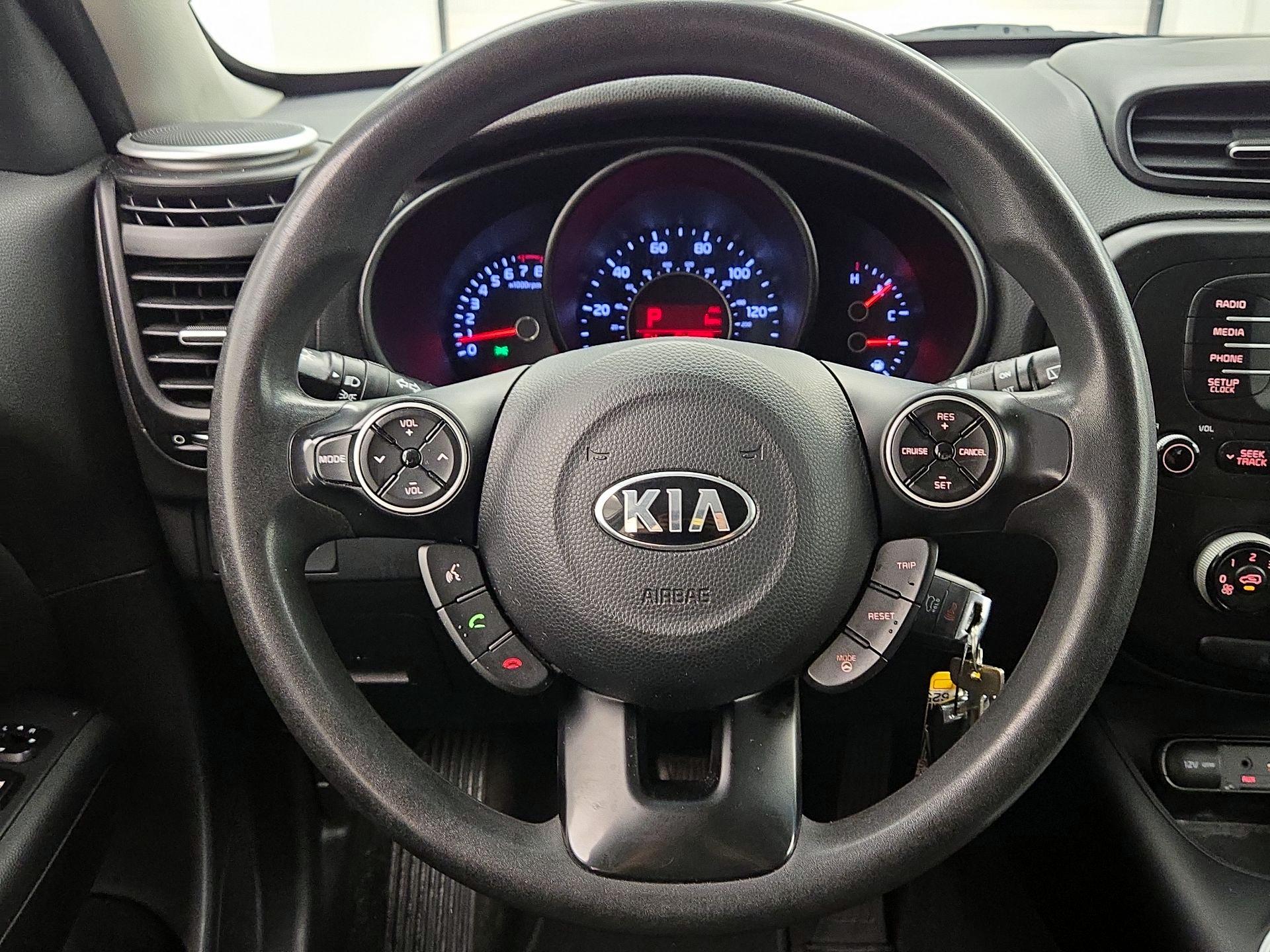 Thumbnail: 2016 Kia Soul - 10
