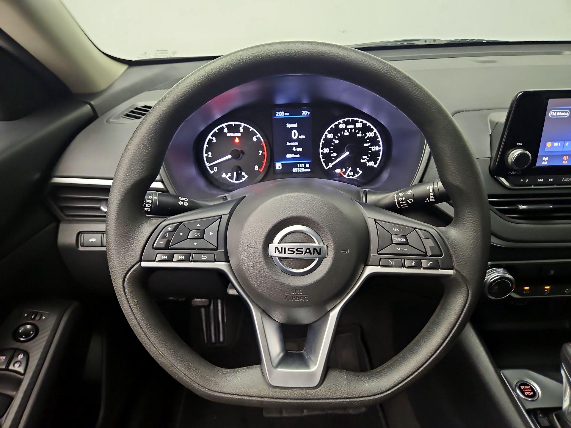 Thumbnail: 2022 Nissan Altima - 10