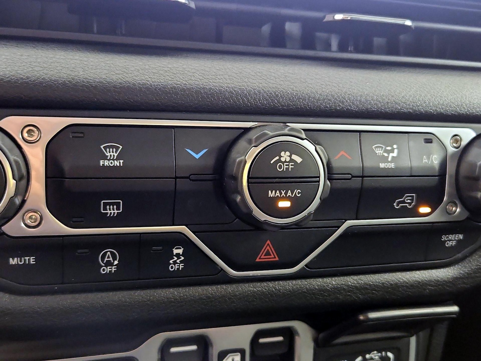 2025 Jeep Wrangler 4-Door Sport - Photo 17