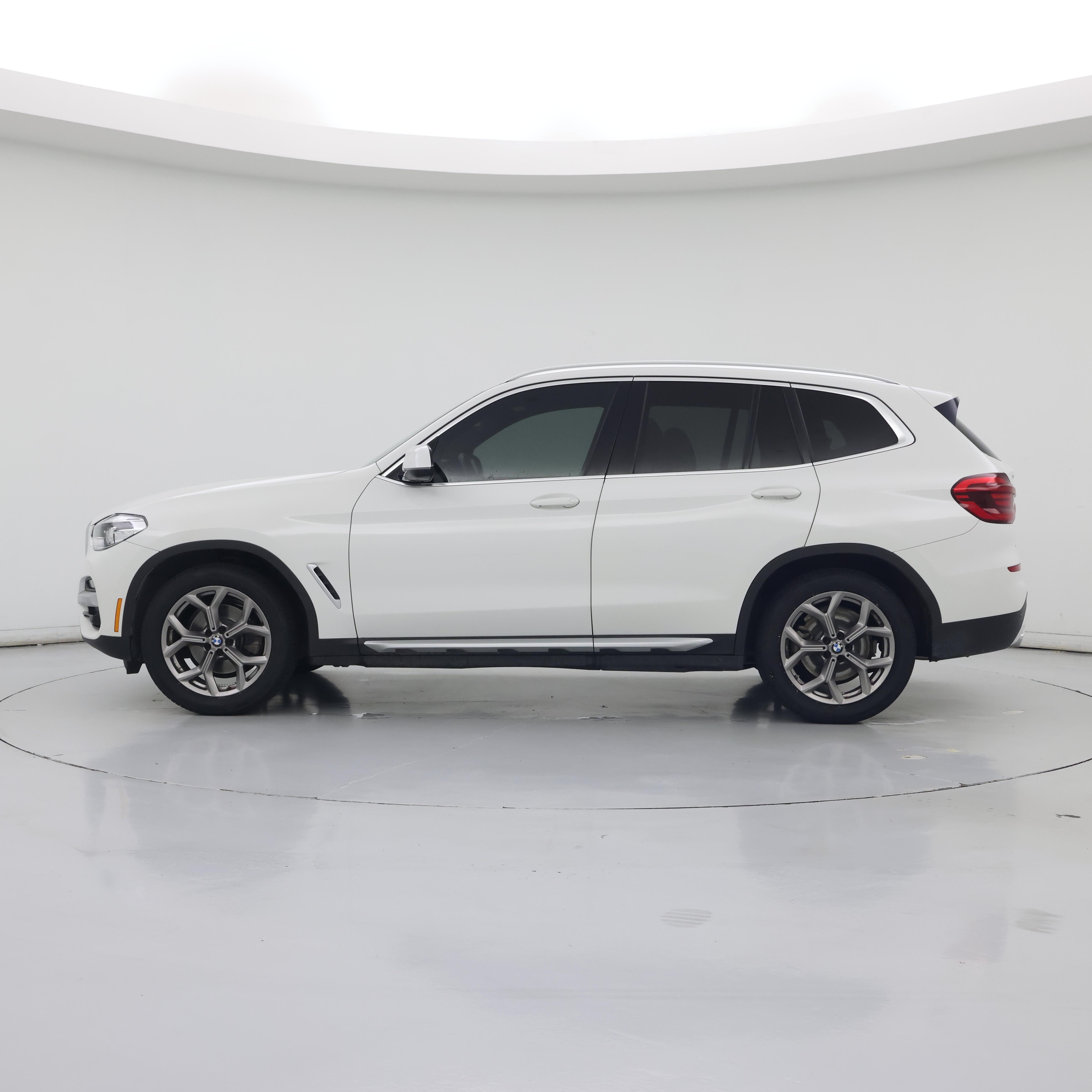 Thumbnail: 2021 BMW X3 - 3
