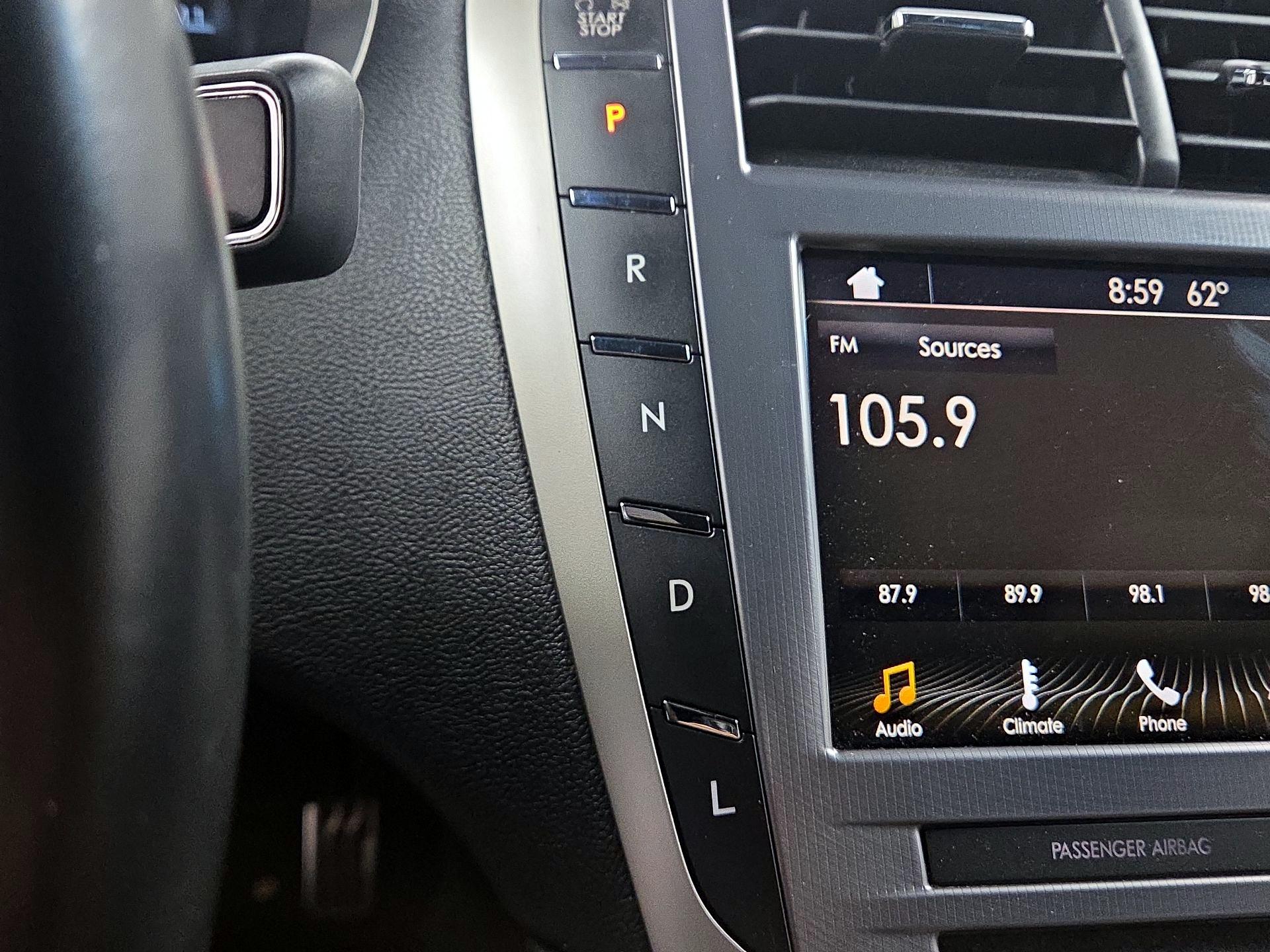 Thumbnail: 2019 Lincoln MKZ - 18