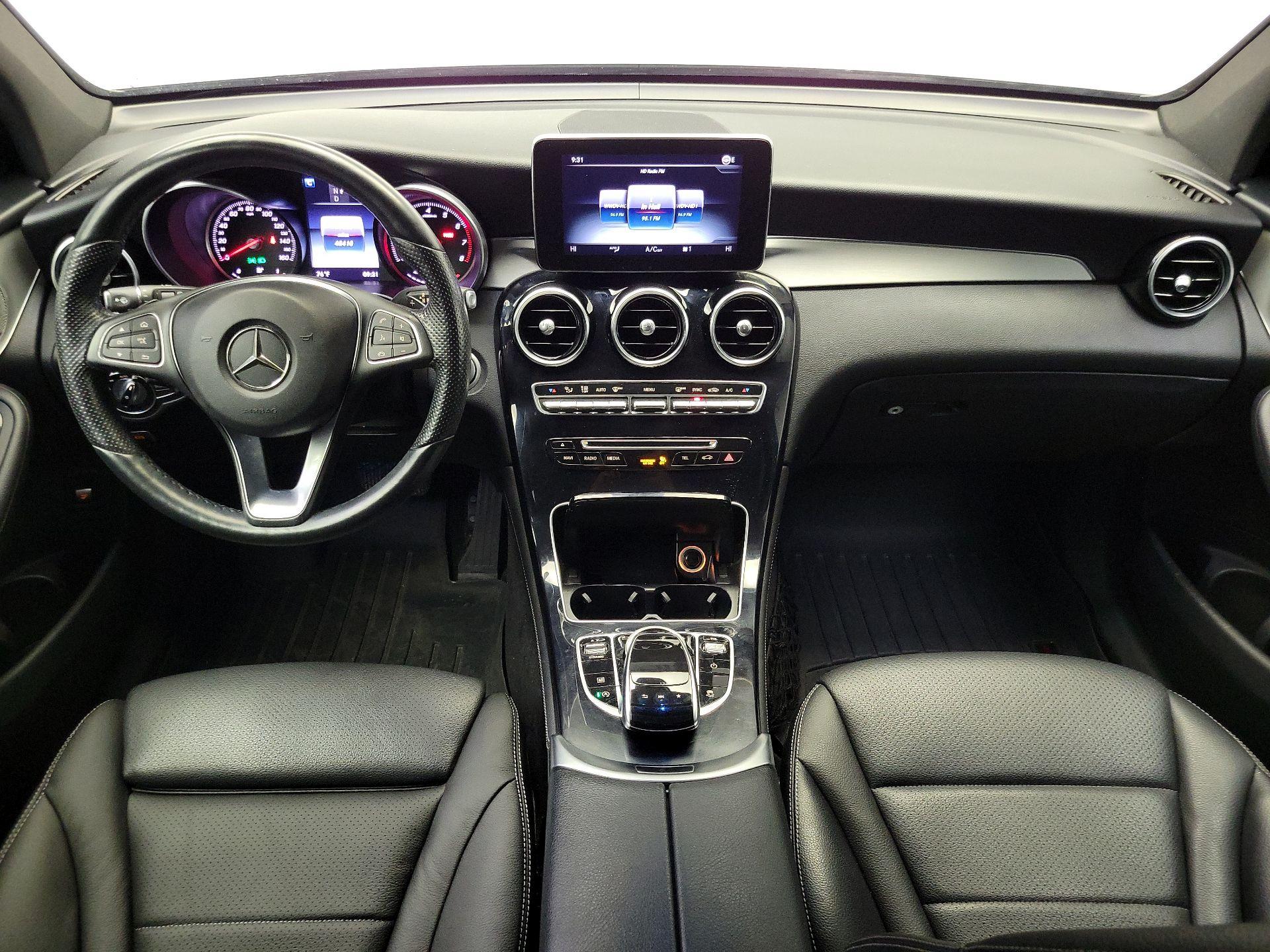 Thumbnail: 2017 Mercedes-Benz GLC - 9