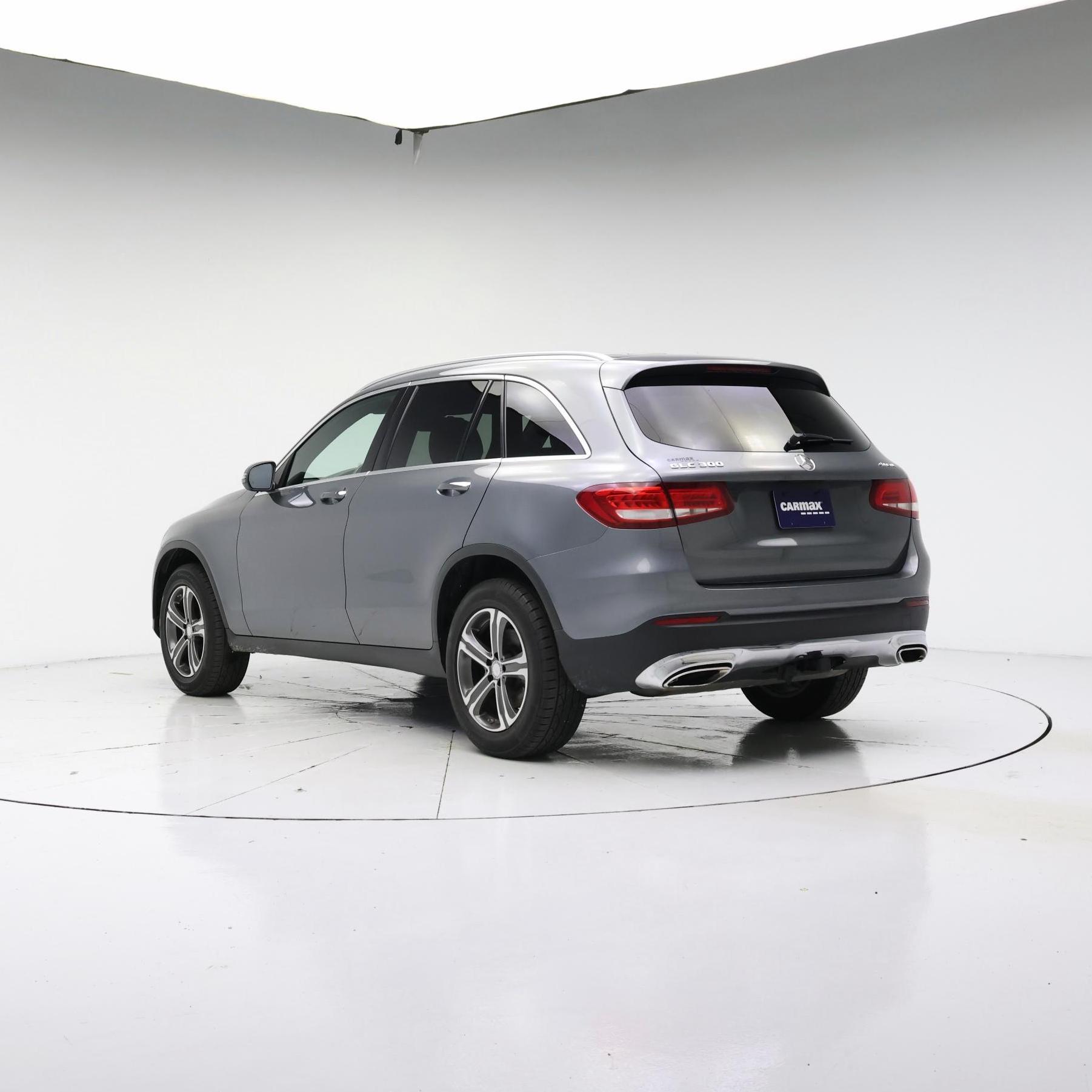 Thumbnail: 2017 Mercedes-Benz GLC - 2