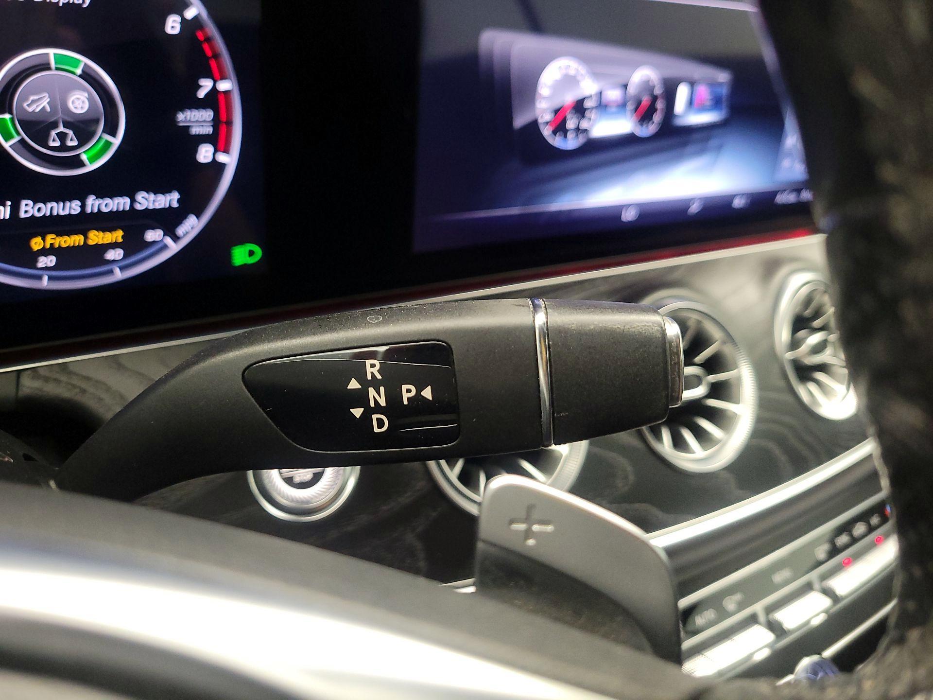 Thumbnail: 2018 Mercedes-Benz E-Class - 18
