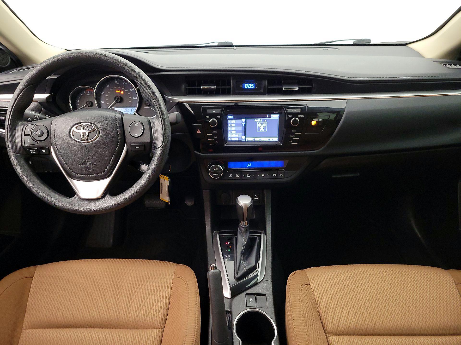 Thumbnail: 2015 Toyota Corolla - 9