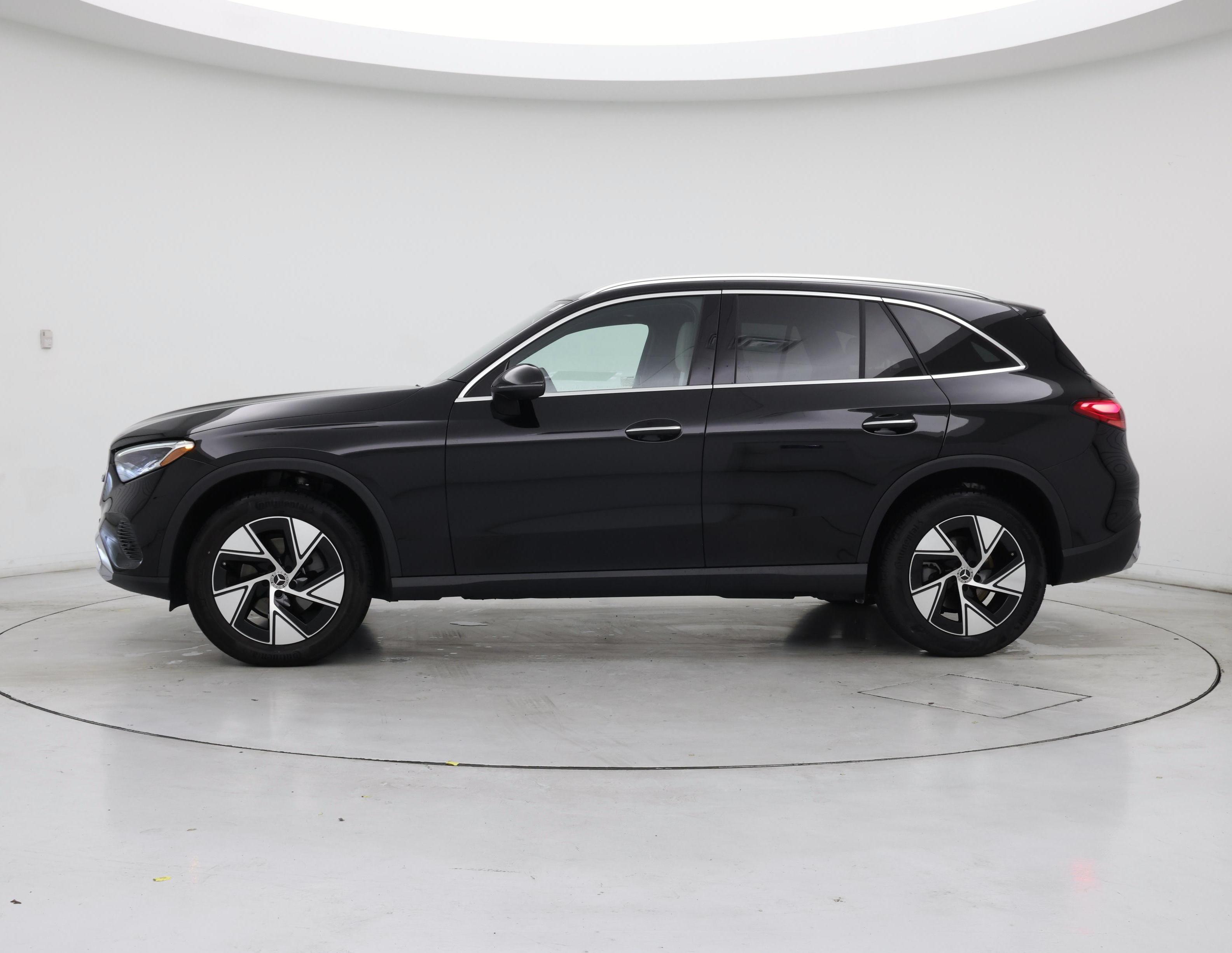 Thumbnail: 2024 Mercedes-Benz GLC - 3