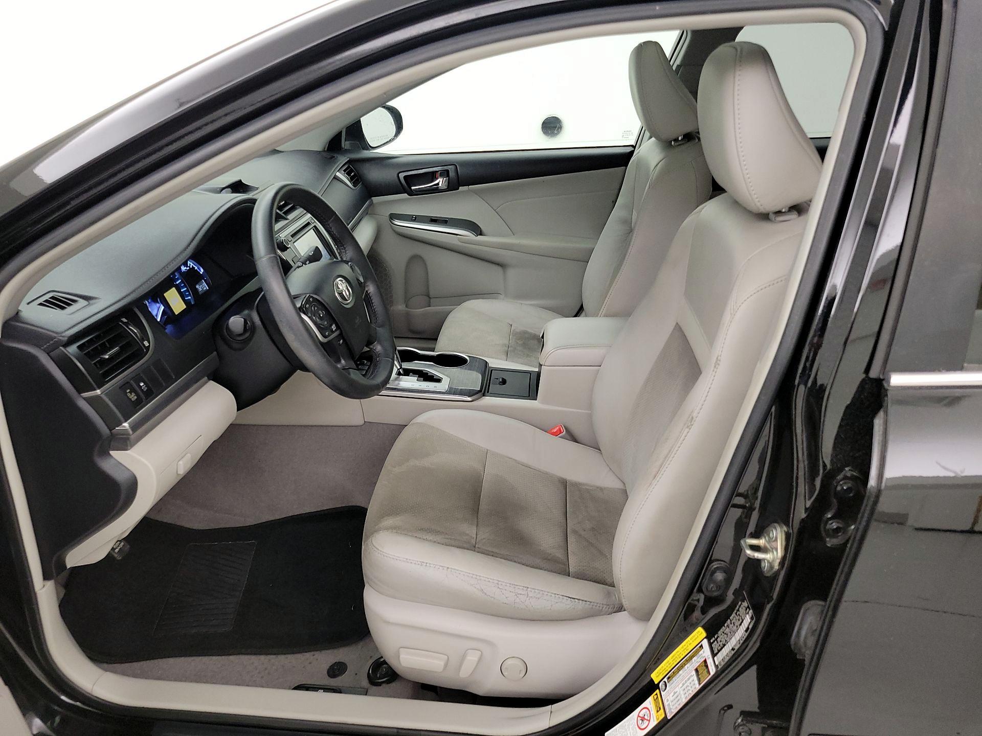 Thumbnail: 2014 Toyota Camry - 11