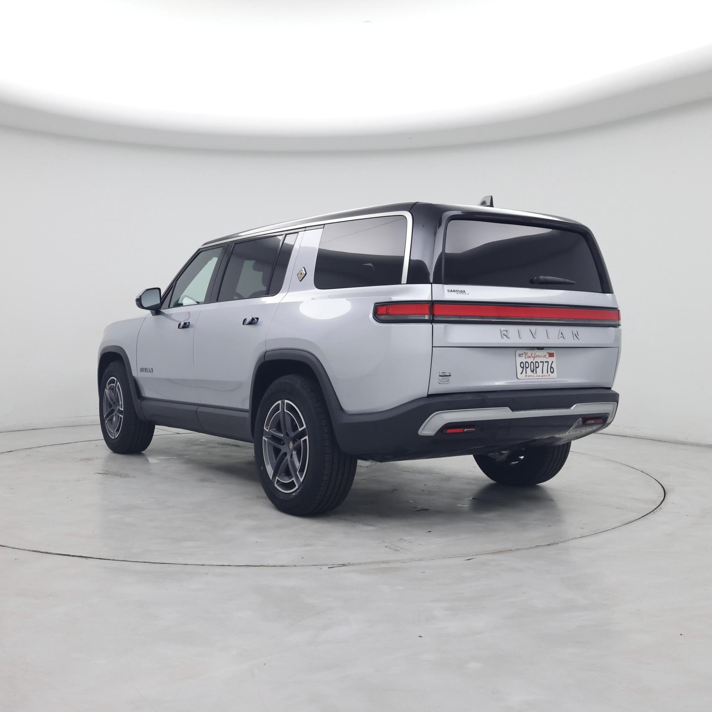 Thumbnail: 2025 Rivian R1S - 2
