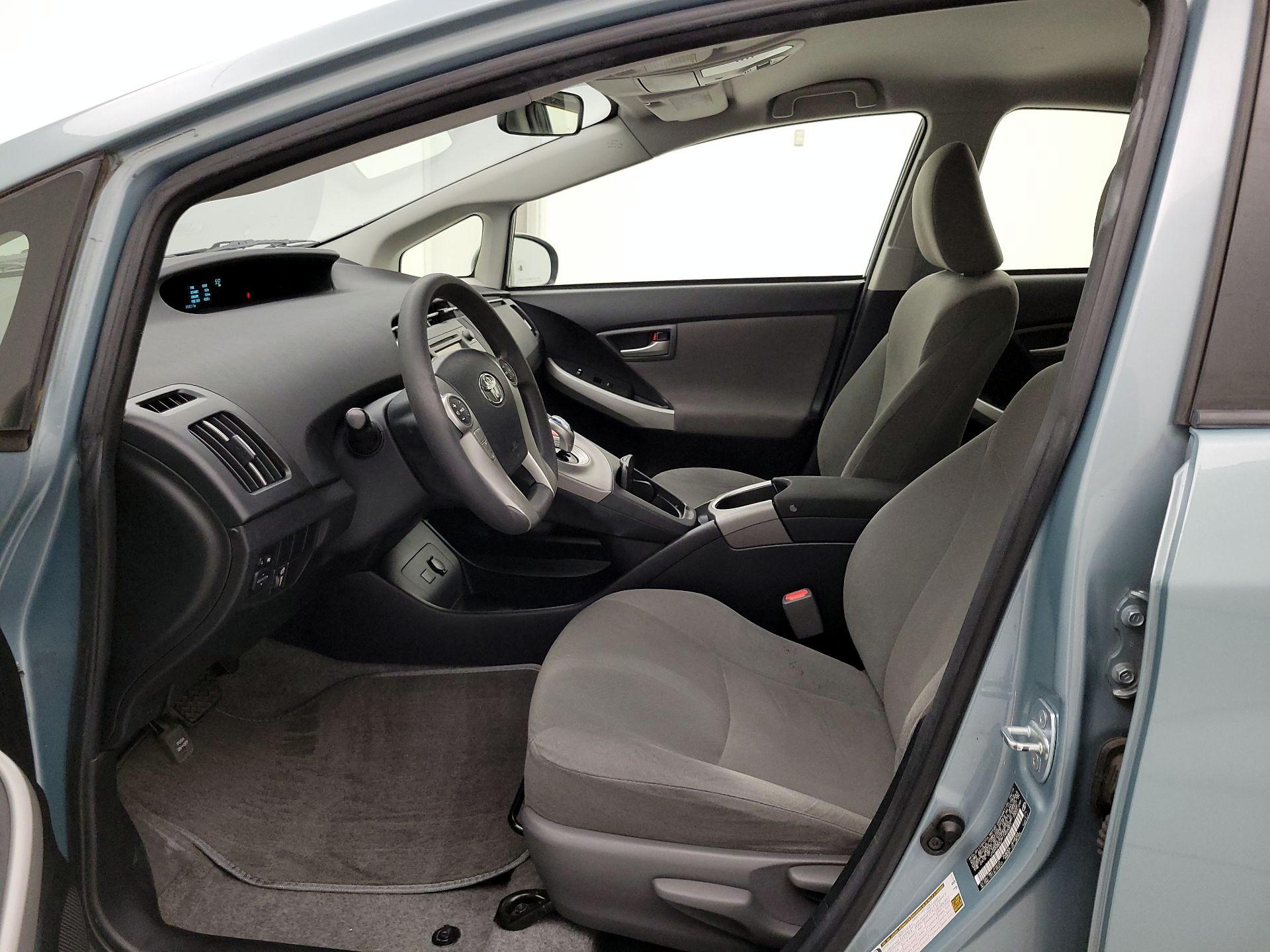 Thumbnail: 2015 Toyota Prius - 11