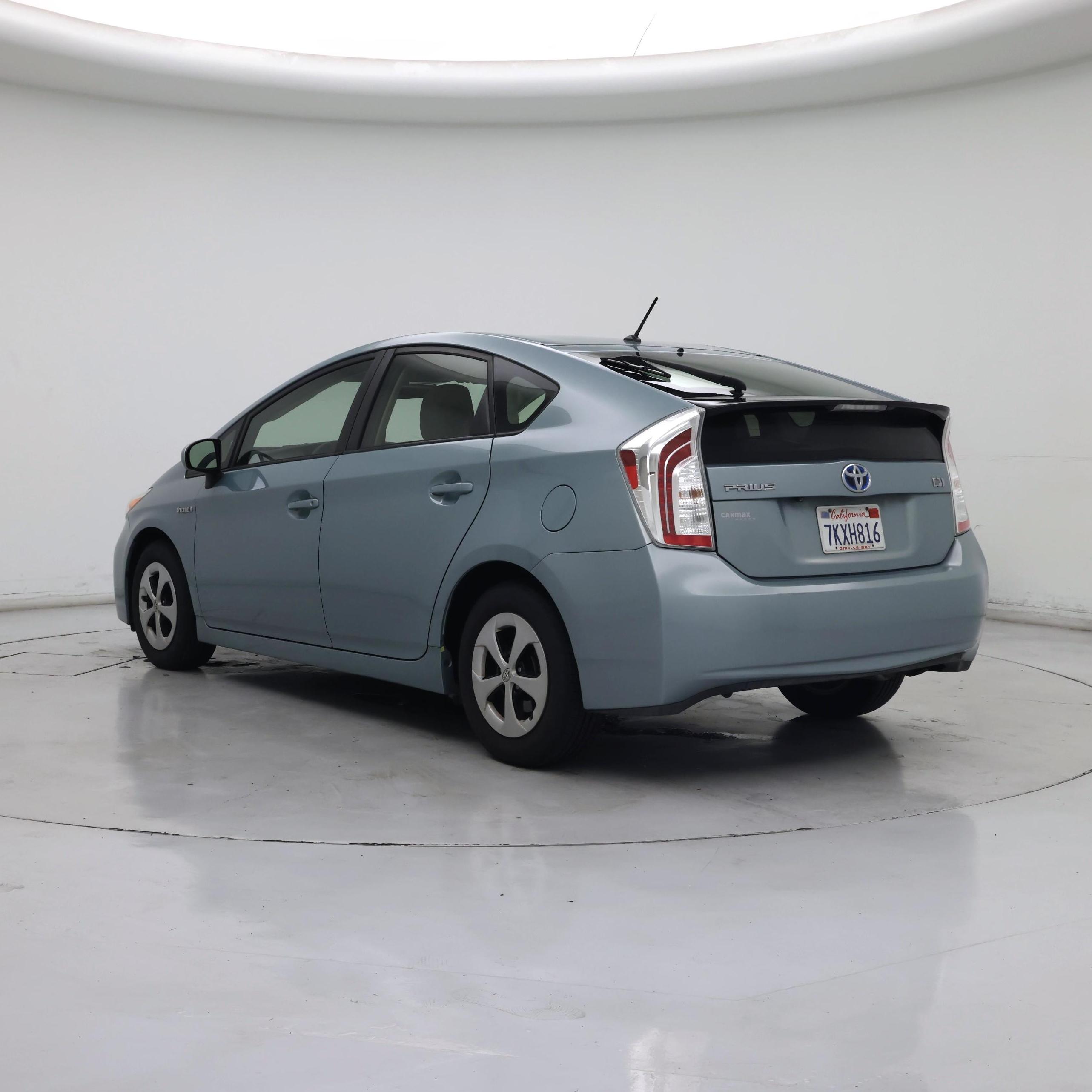 Thumbnail: 2015 Toyota Prius - 2