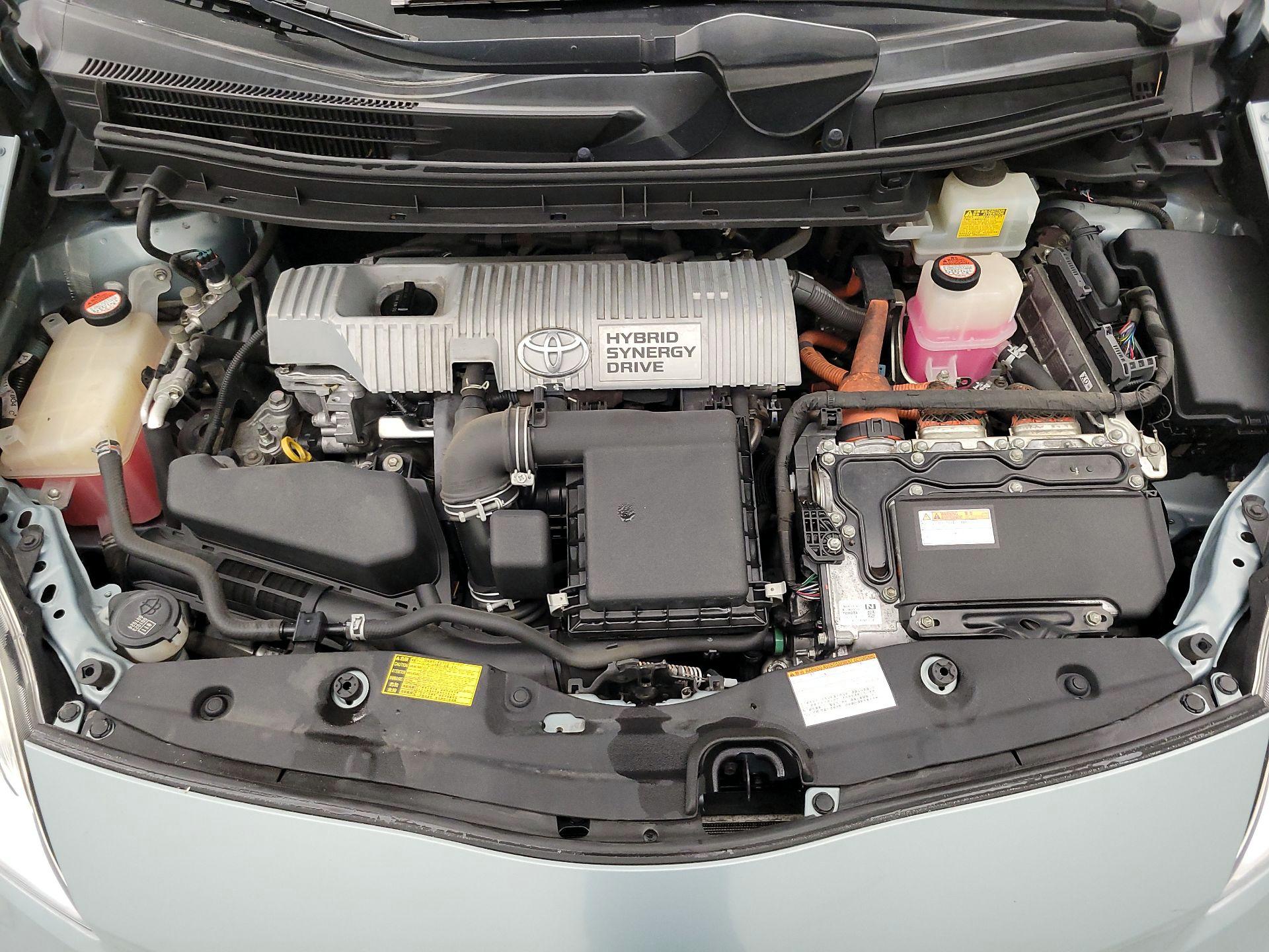 Thumbnail: 2015 Toyota Prius - 20