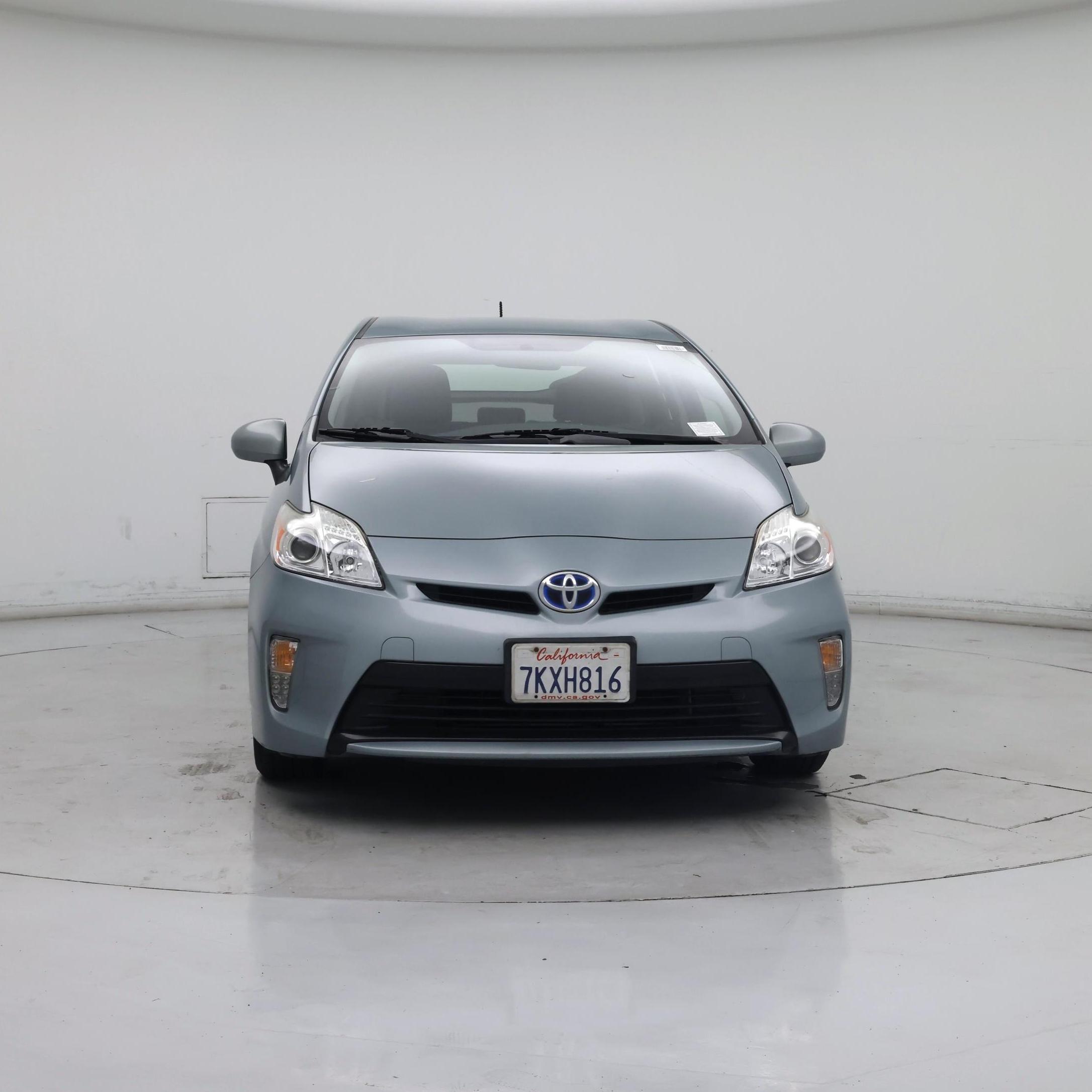 Thumbnail: 2015 Toyota Prius - 5