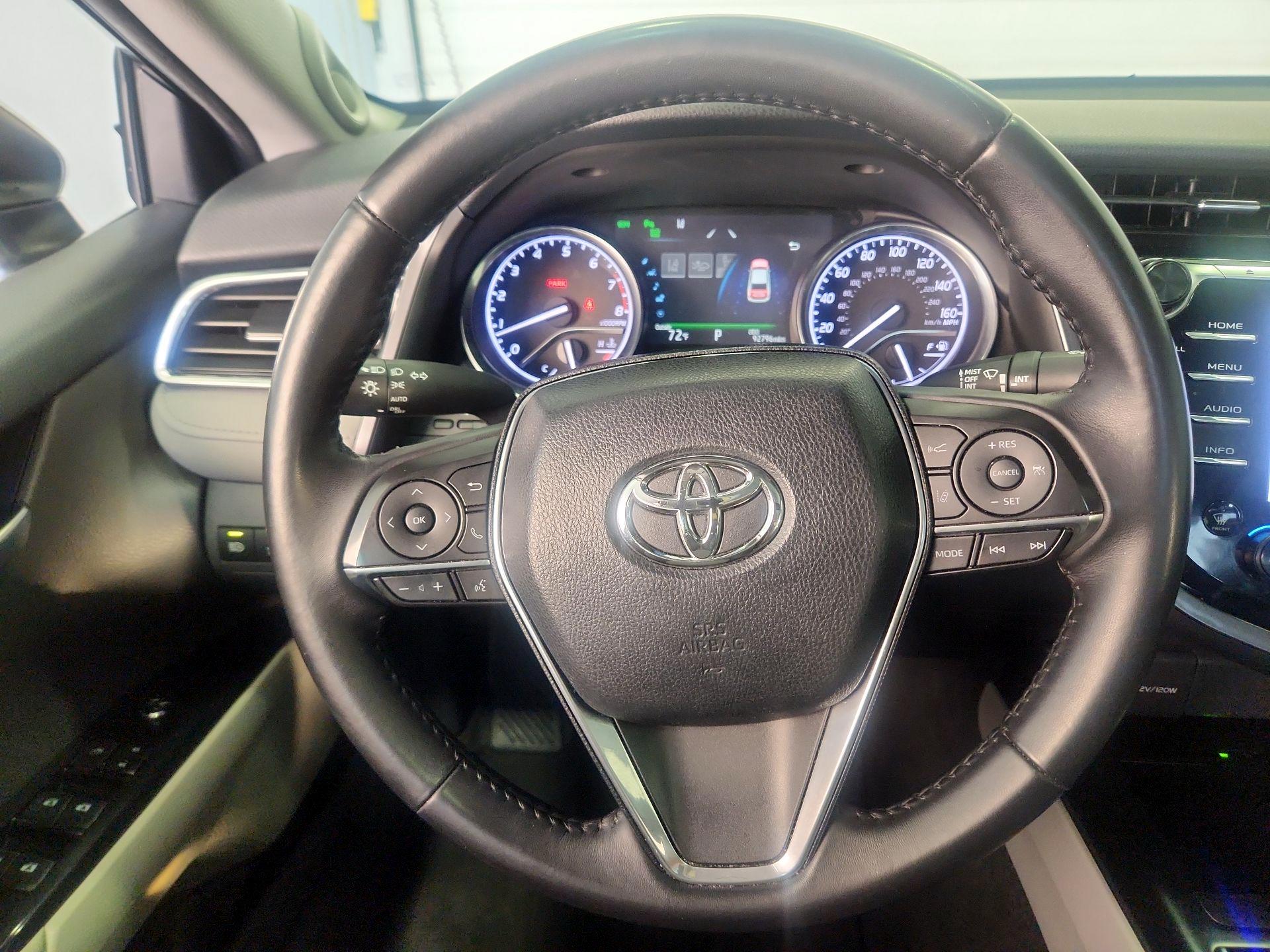 Thumbnail: 2018 Toyota Camry - 10