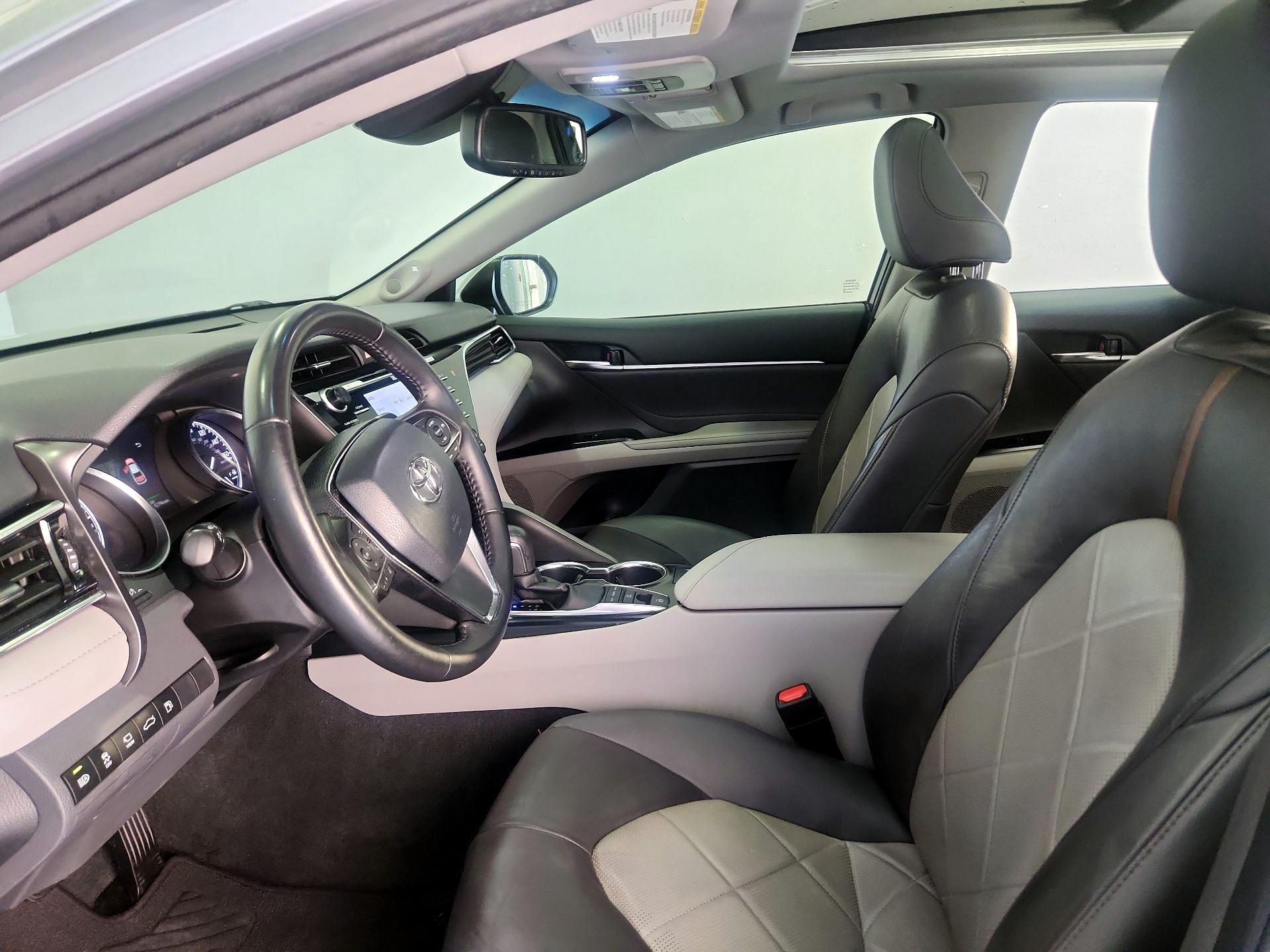 Thumbnail: 2018 Toyota Camry - 11