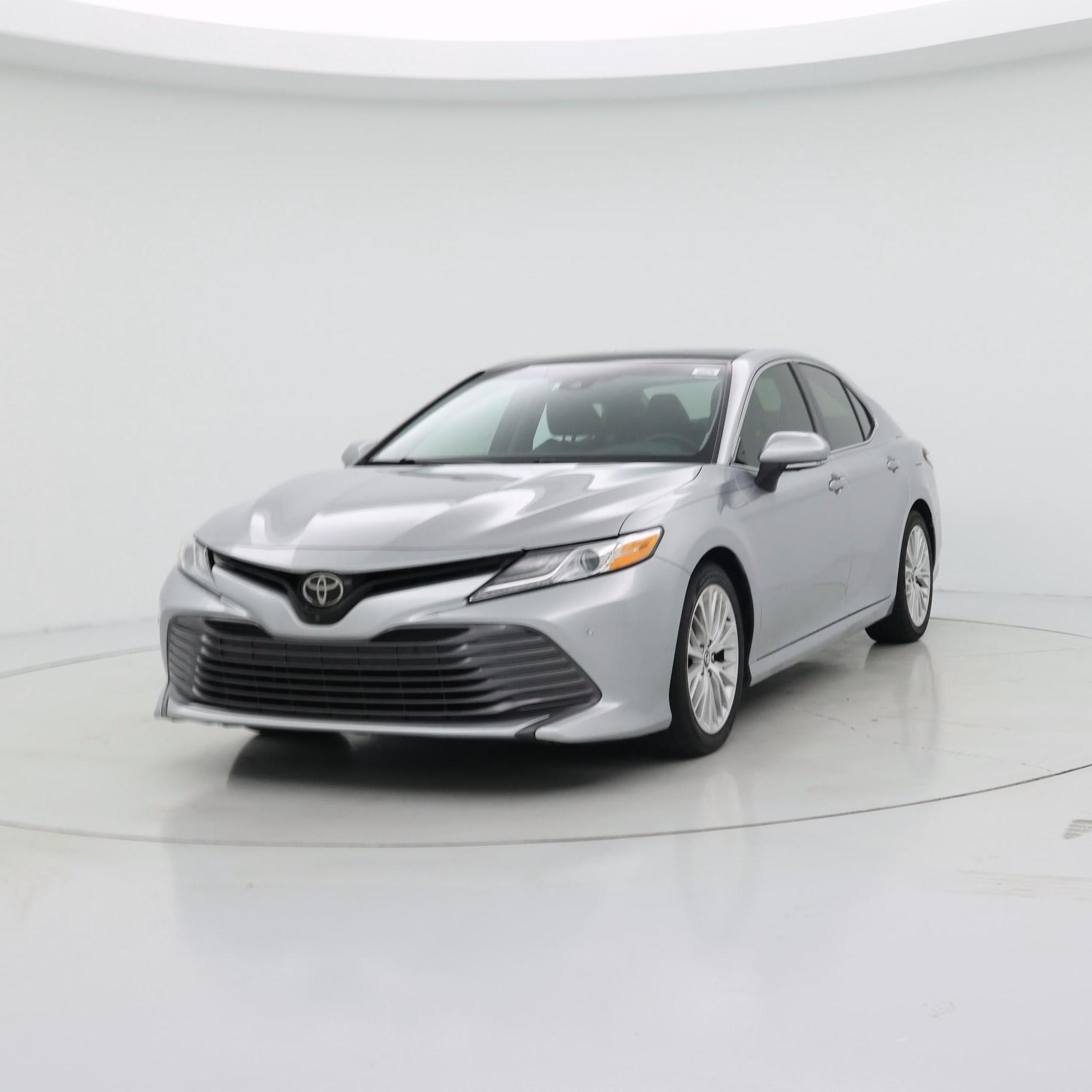 Thumbnail: 2018 Toyota Camry - 4