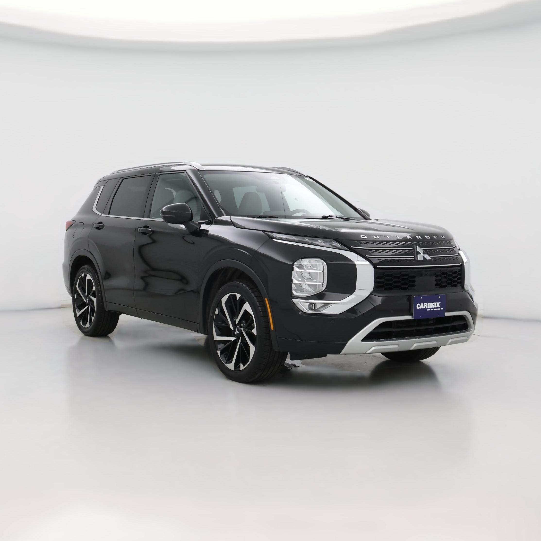 Thumbnail: 2022 Mitsubishi Outlander - 1