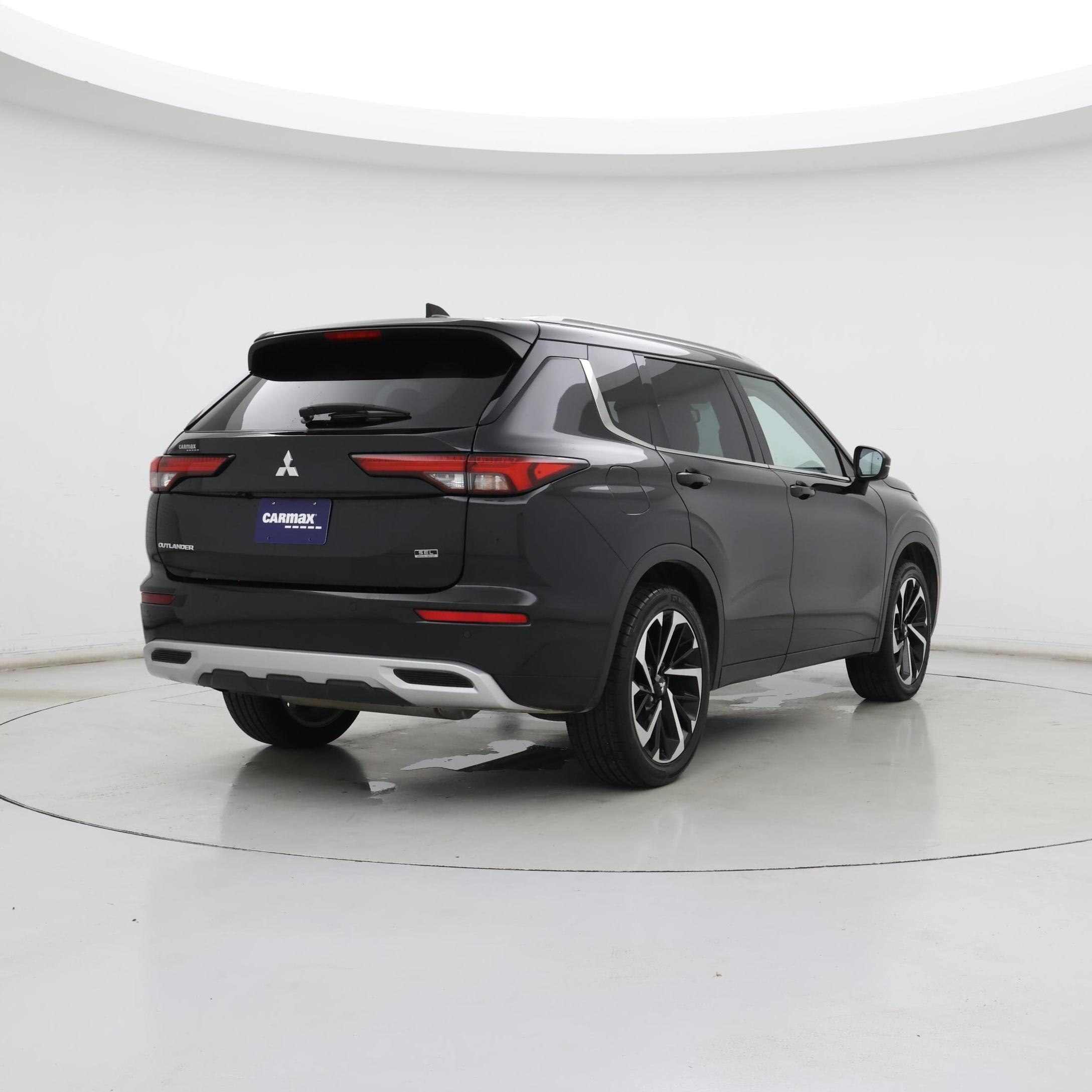 Thumbnail: 2022 Mitsubishi Outlander - 8