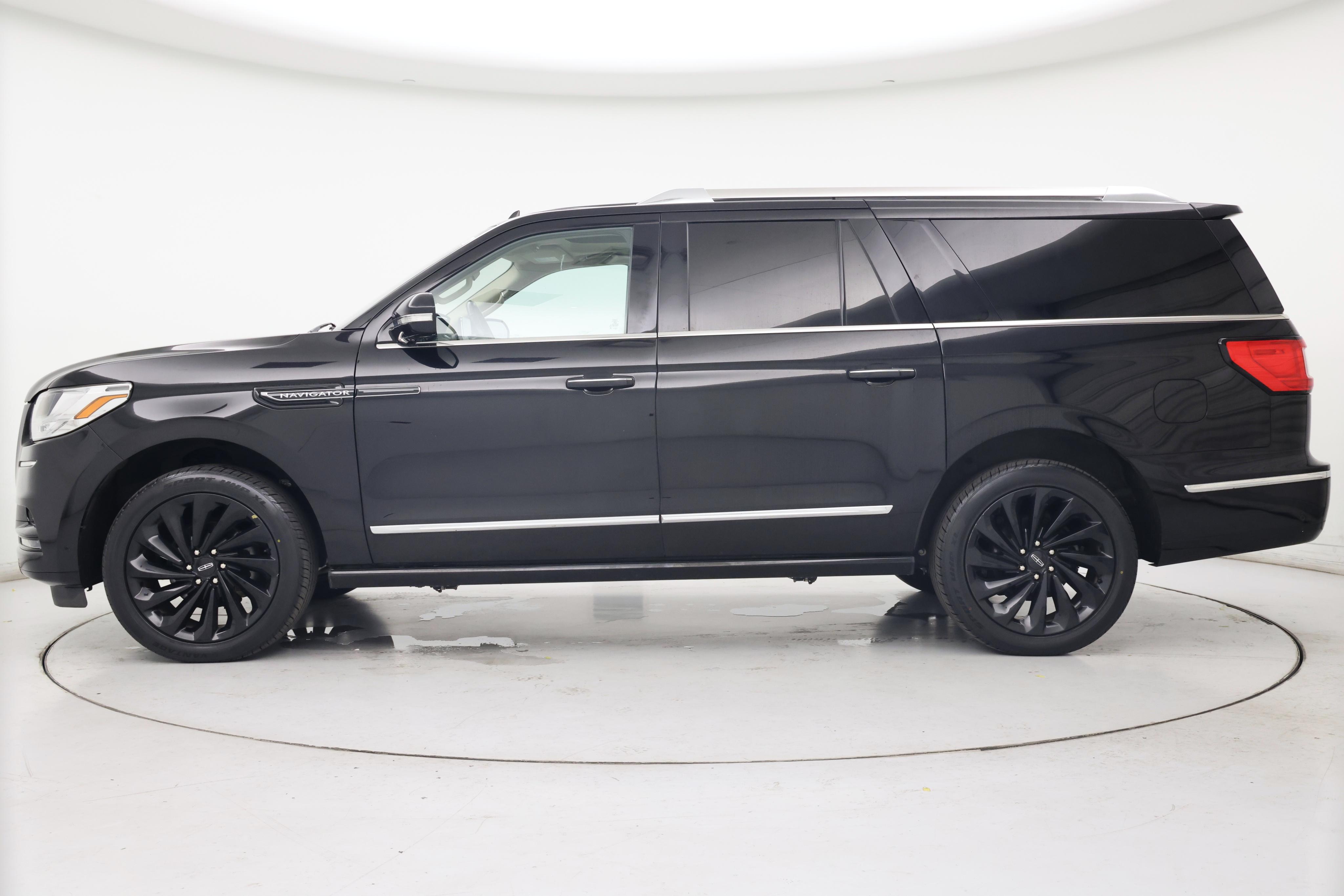 Thumbnail: 2020 Lincoln Navigator L - 3