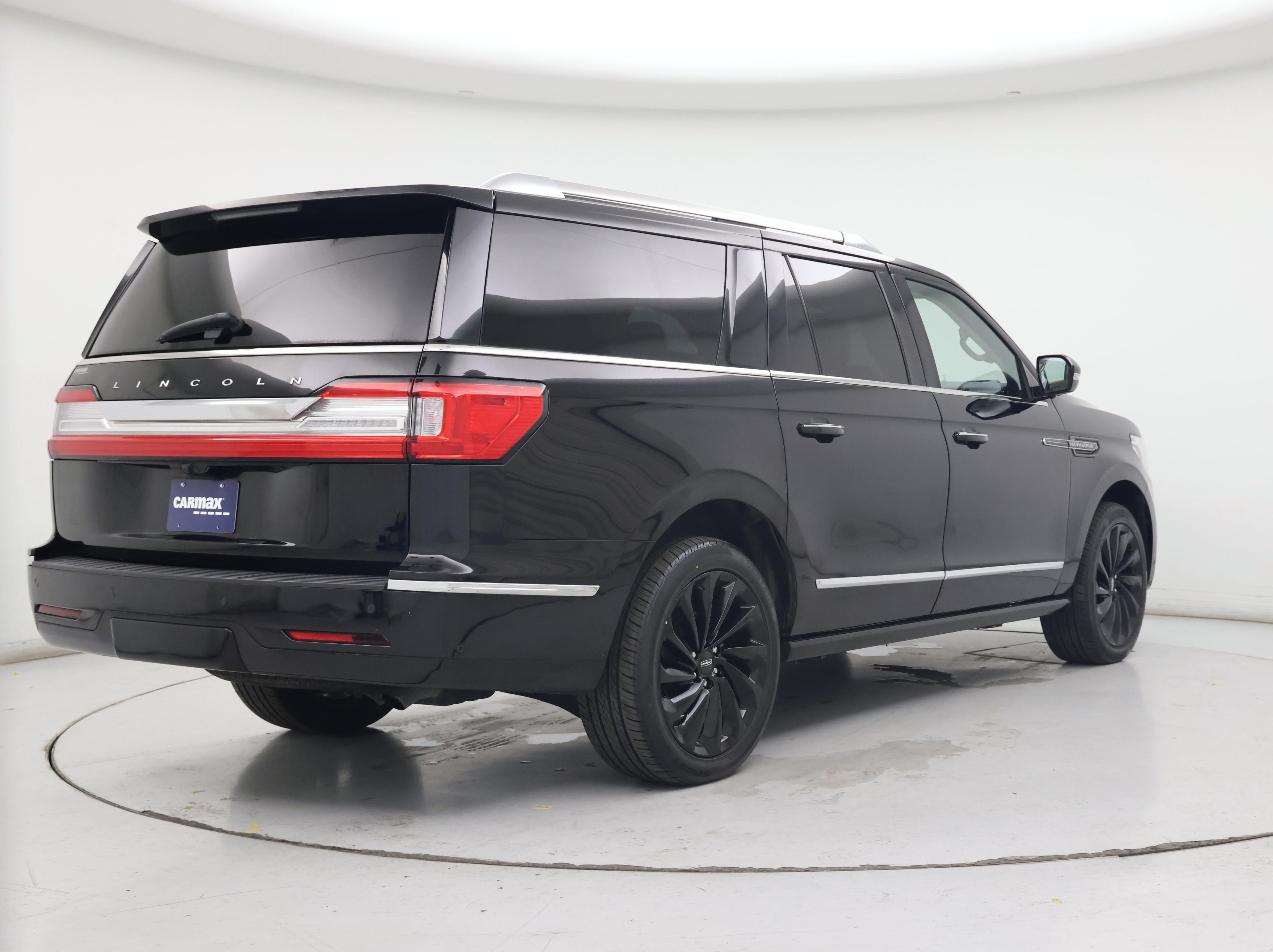 Thumbnail: 2020 Lincoln Navigator L - 8