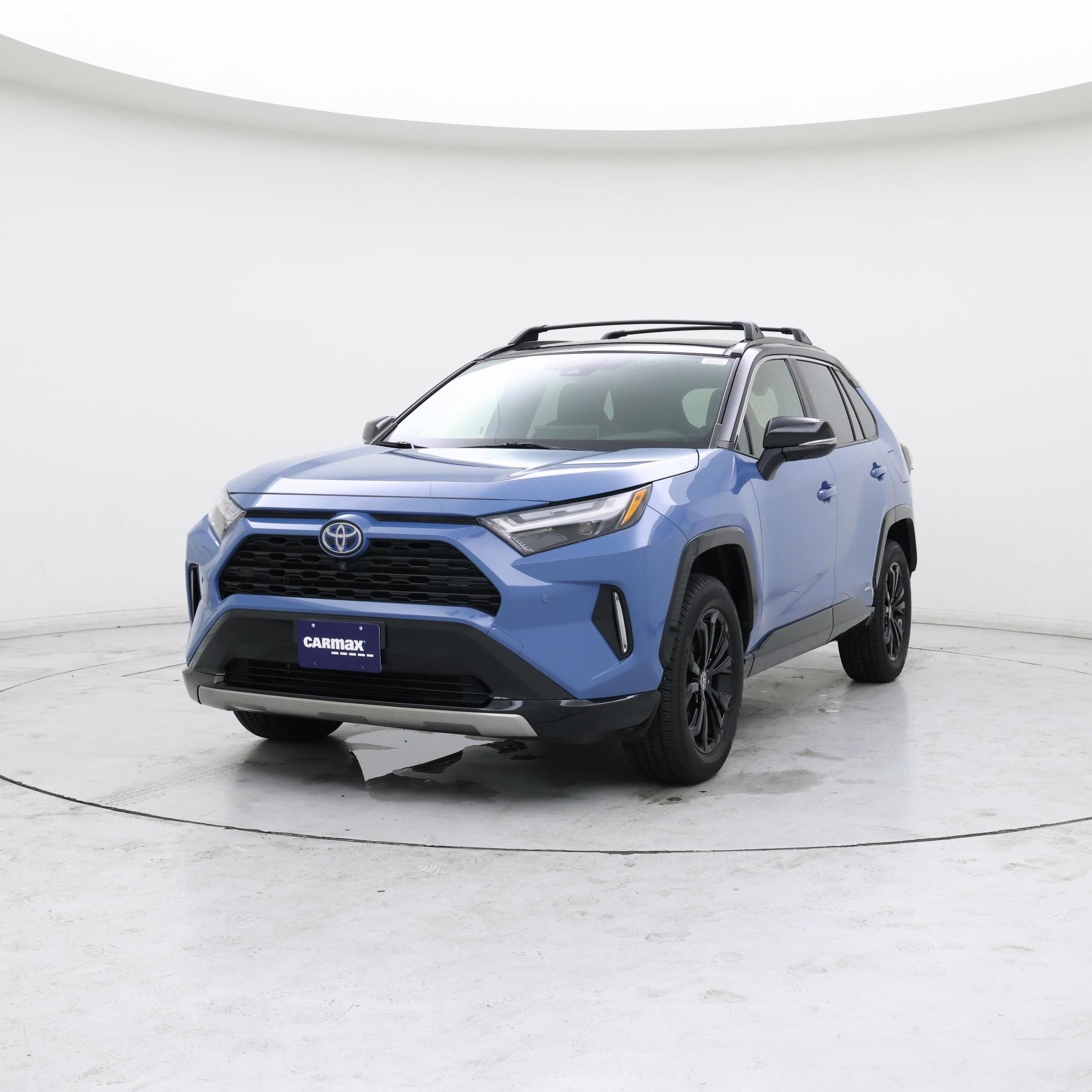 Thumbnail: 2022 Toyota RAV4 - 4