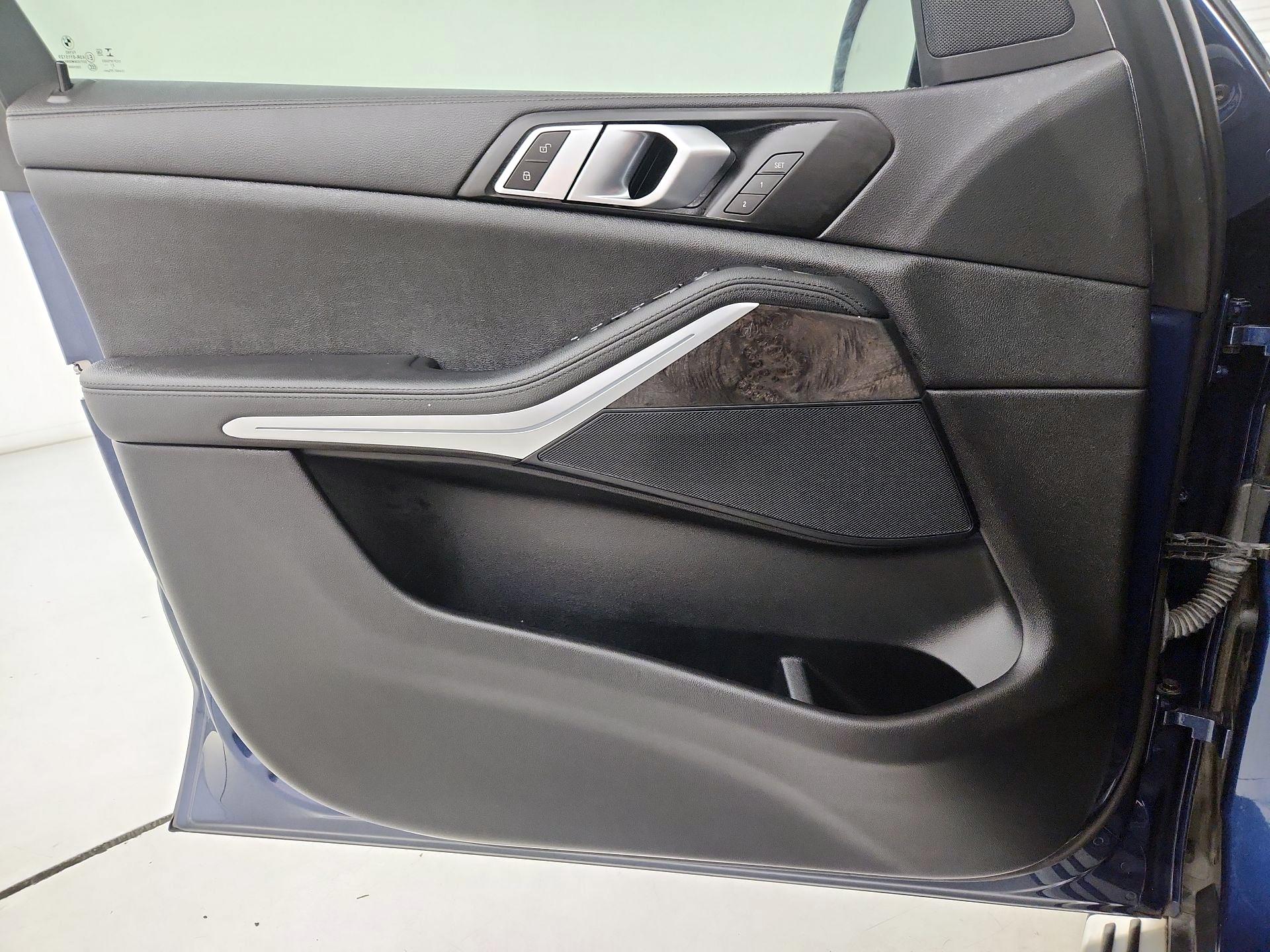 Thumbnail: 2022 BMW X5 - 12