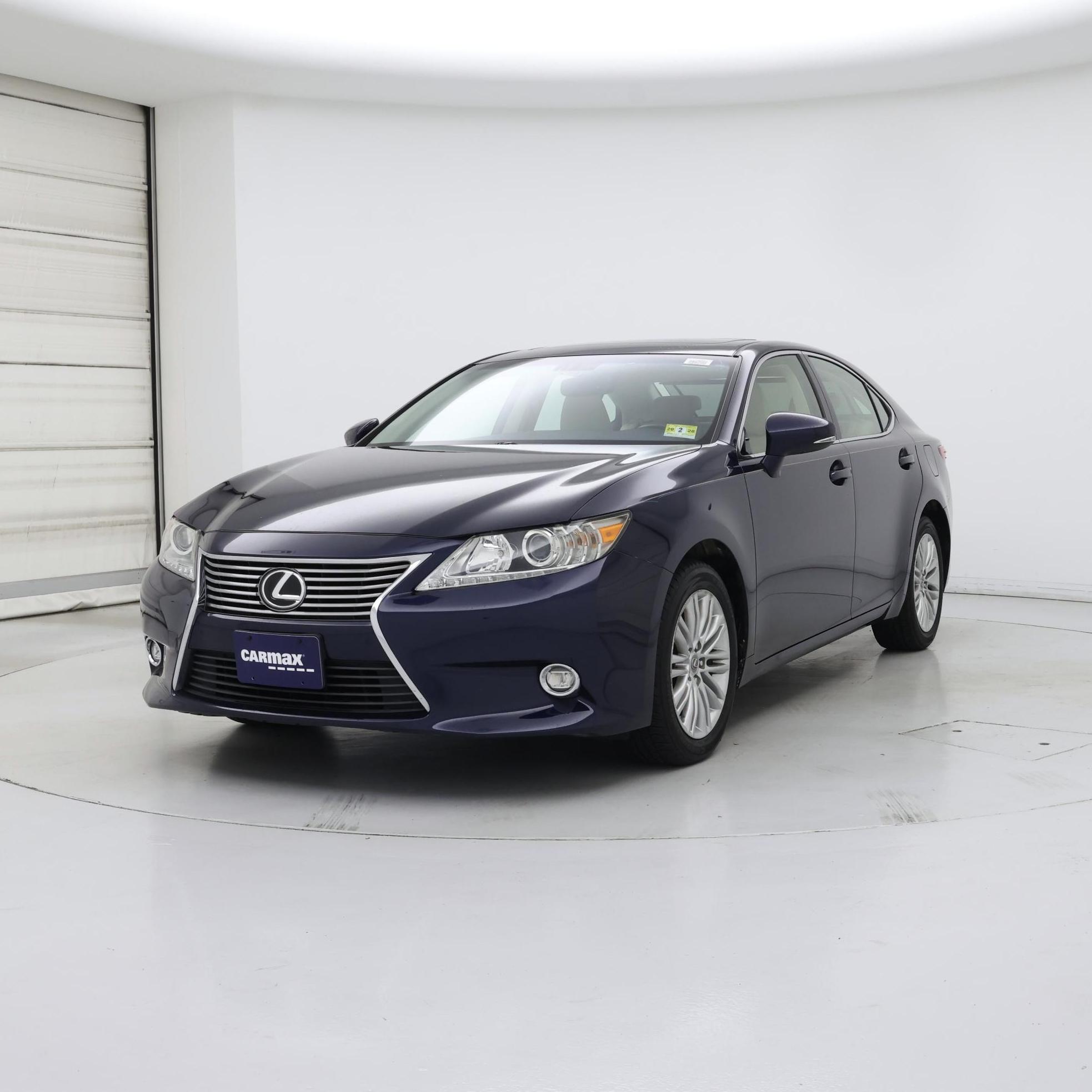Thumbnail: 2015 Lexus ES - 4