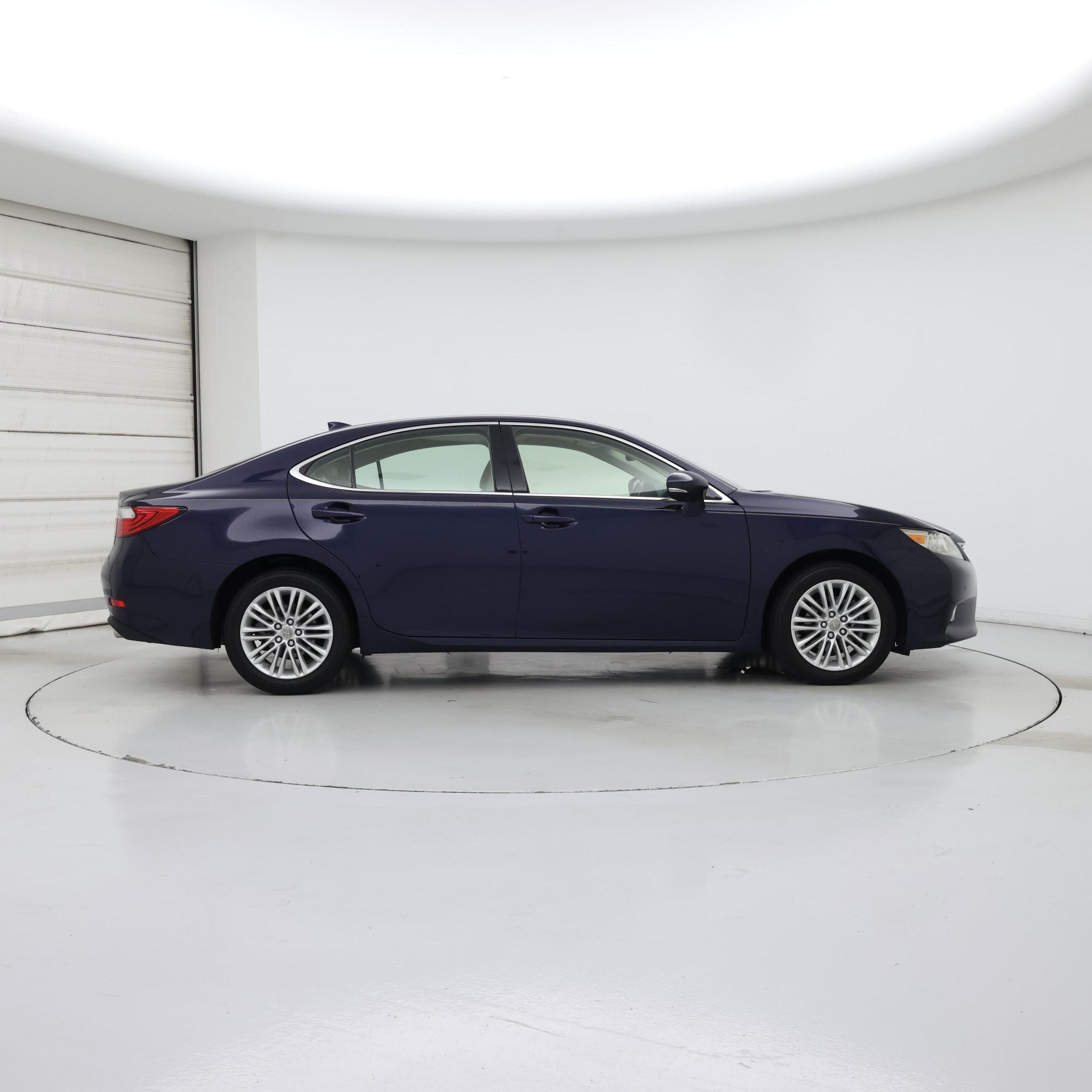 Thumbnail: 2015 Lexus ES - 7