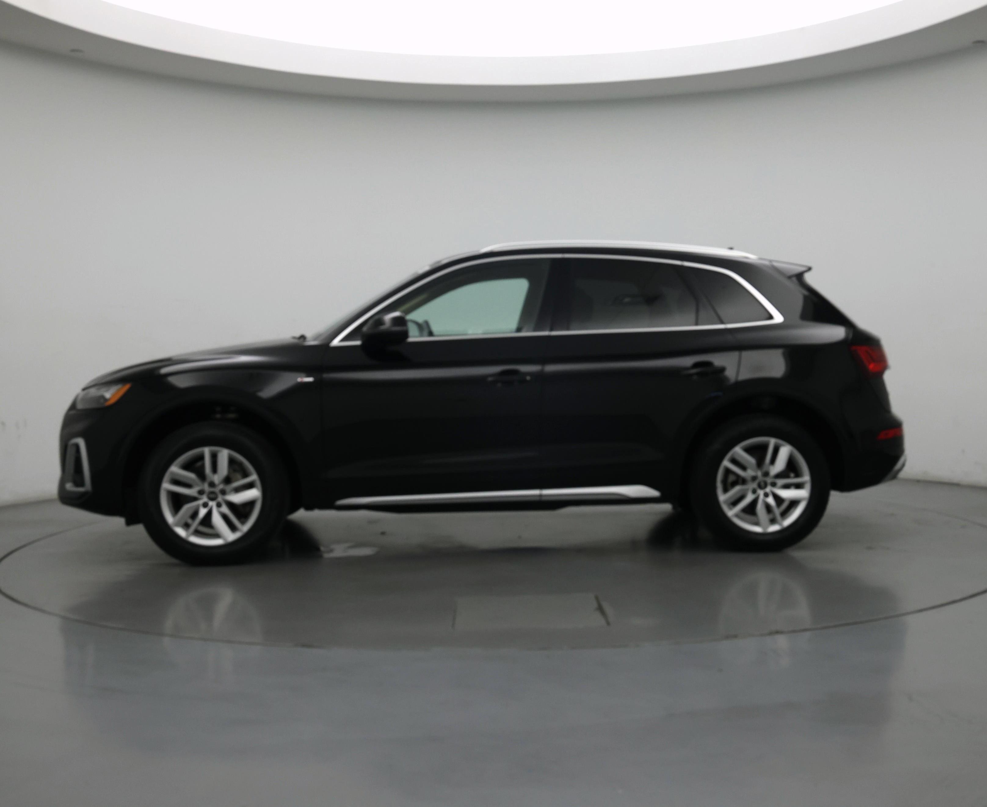 Thumbnail: 2022 Audi Q5 - 3