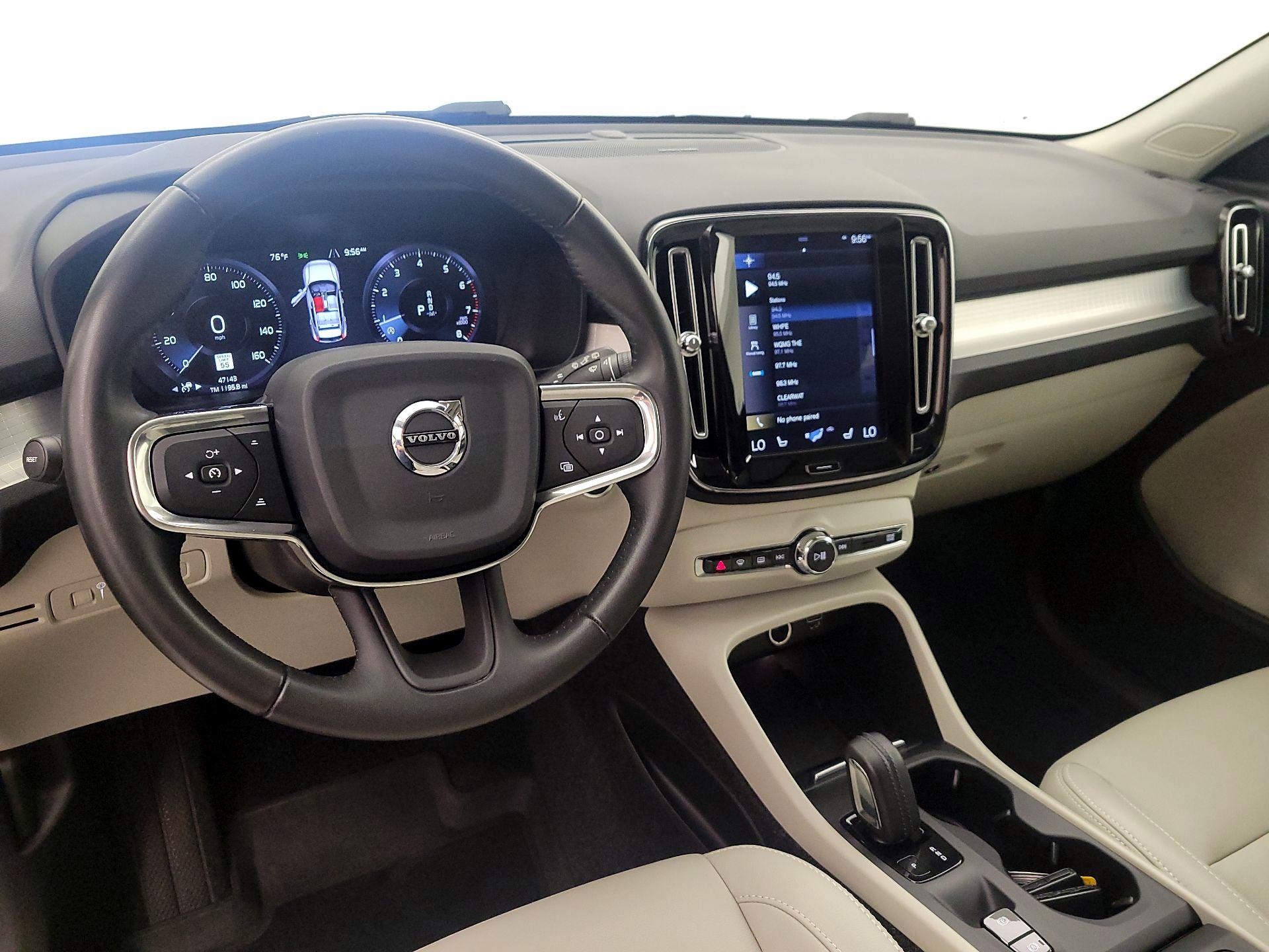 Thumbnail: 2019 Volvo XC40 - 9