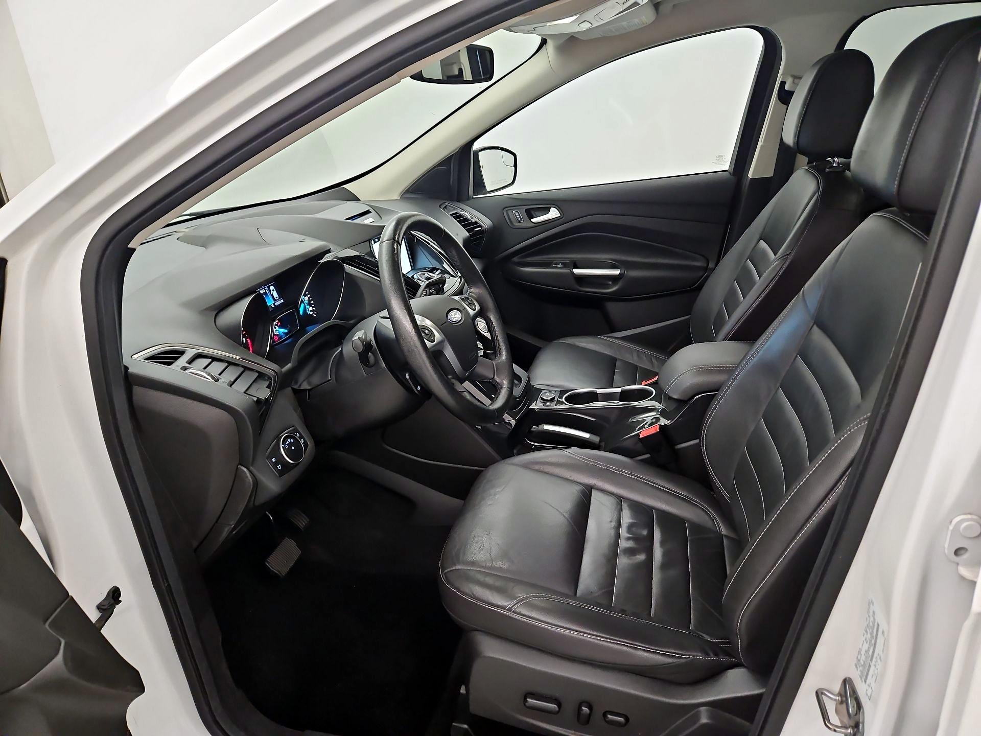 Thumbnail: 2016 Ford Escape - 11