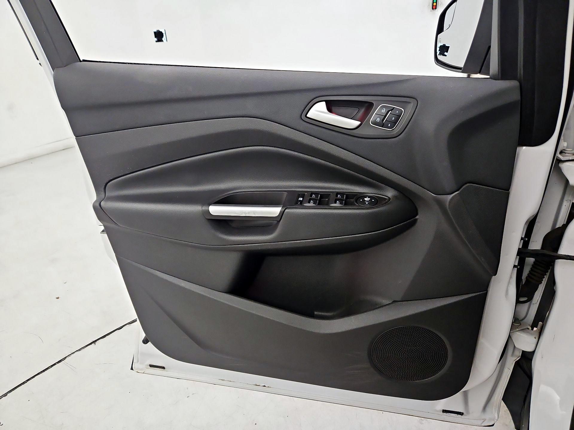 Thumbnail: 2016 Ford Escape - 12