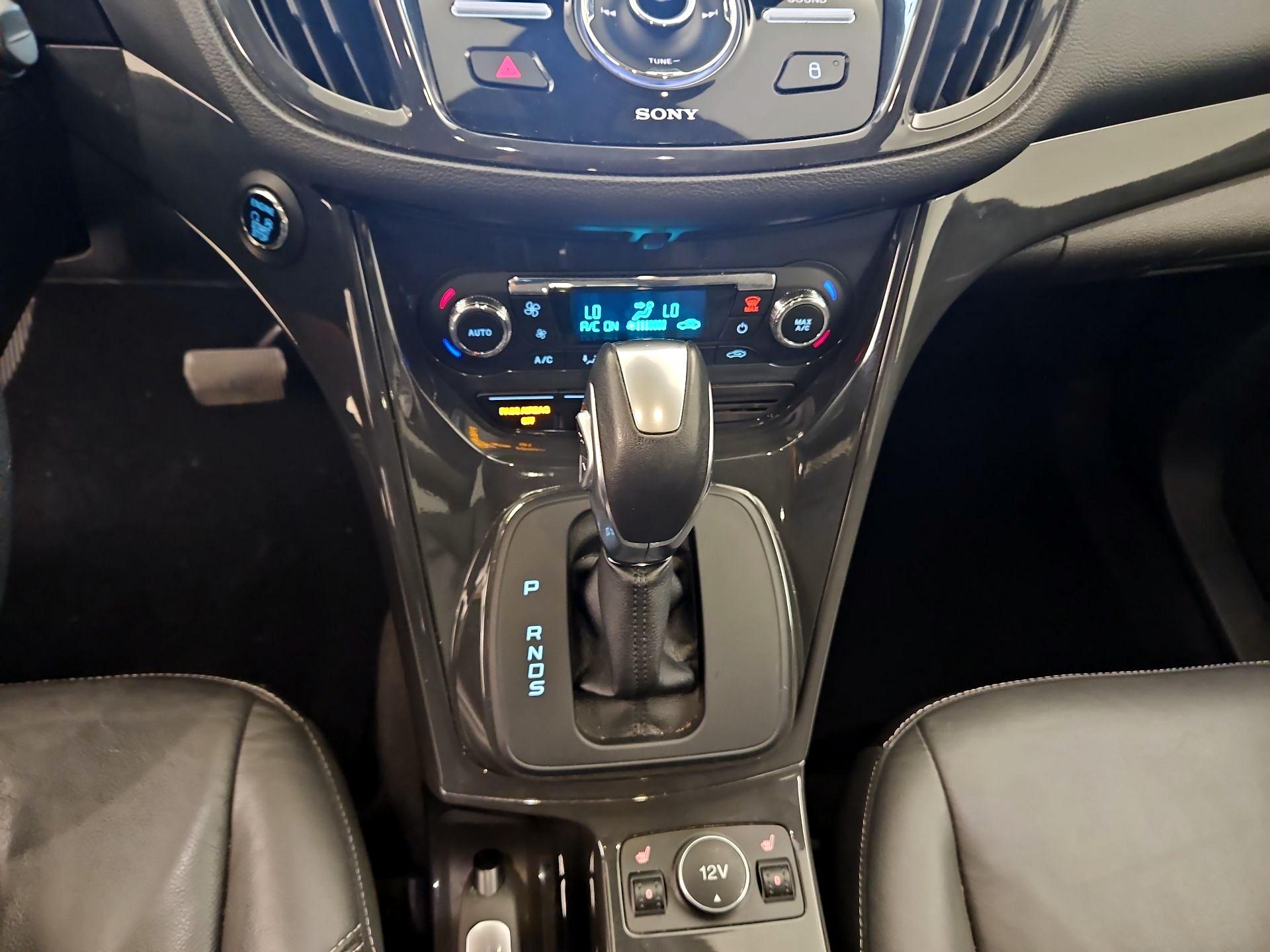Thumbnail: 2016 Ford Escape - 18