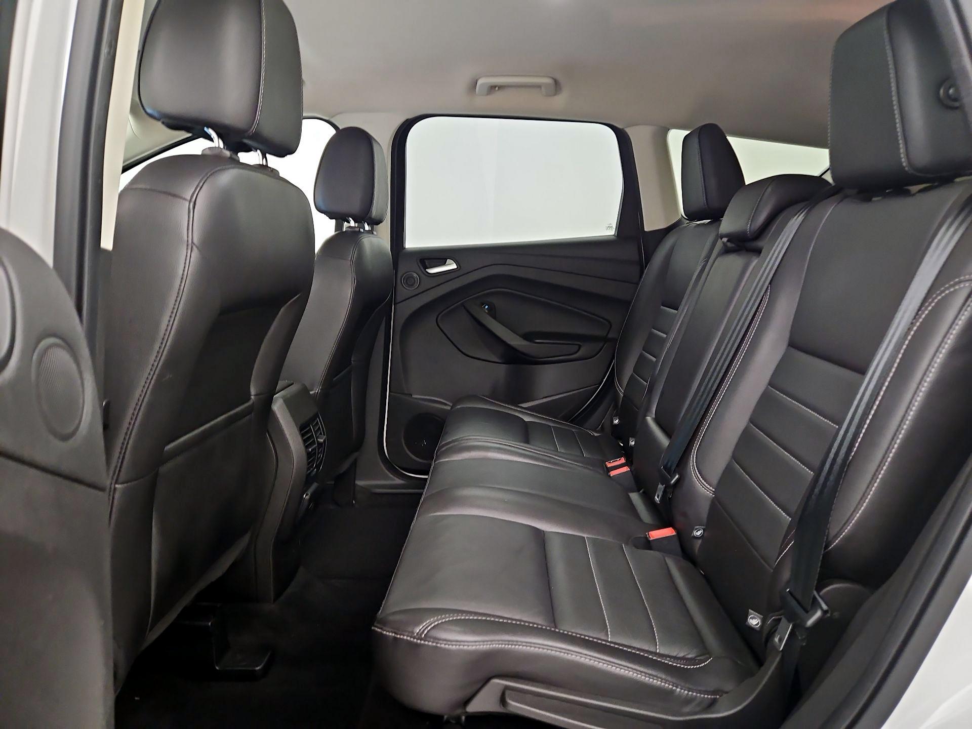 Thumbnail: 2016 Ford Escape - 20
