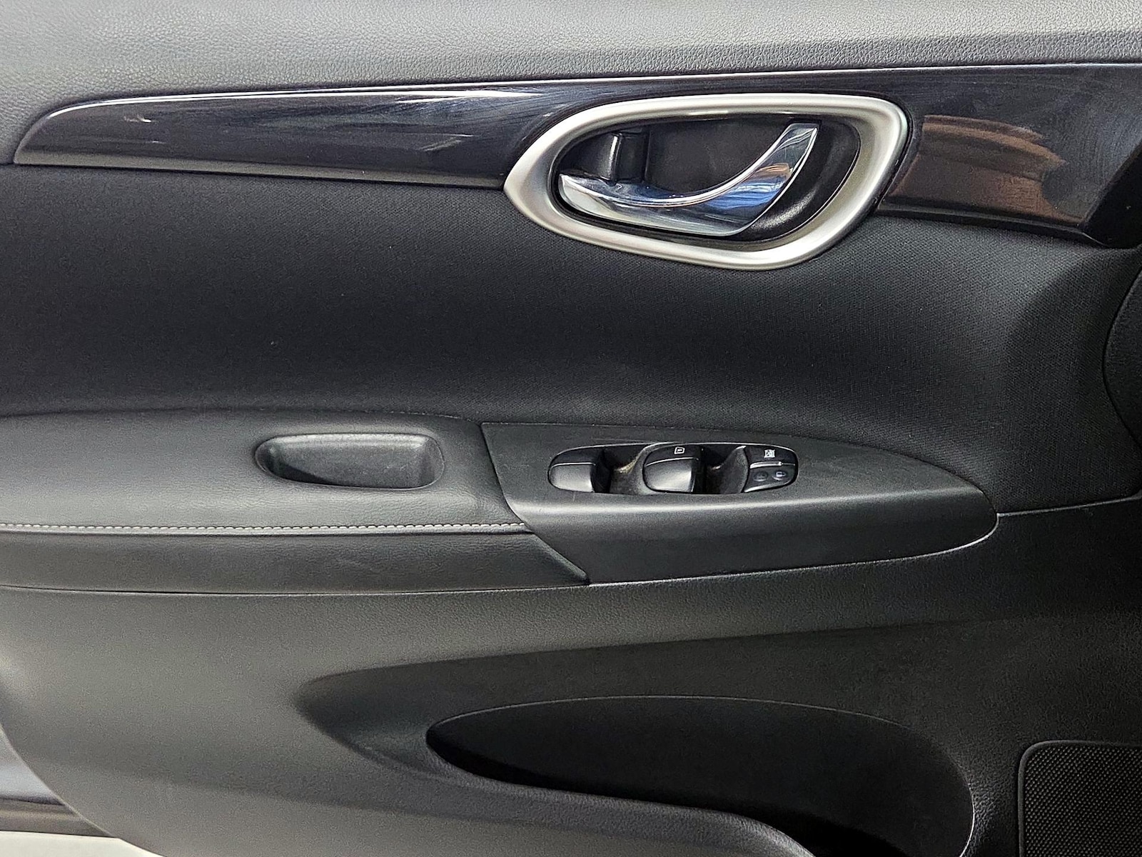 2019 Nissan Sentra SV - Photo 13
