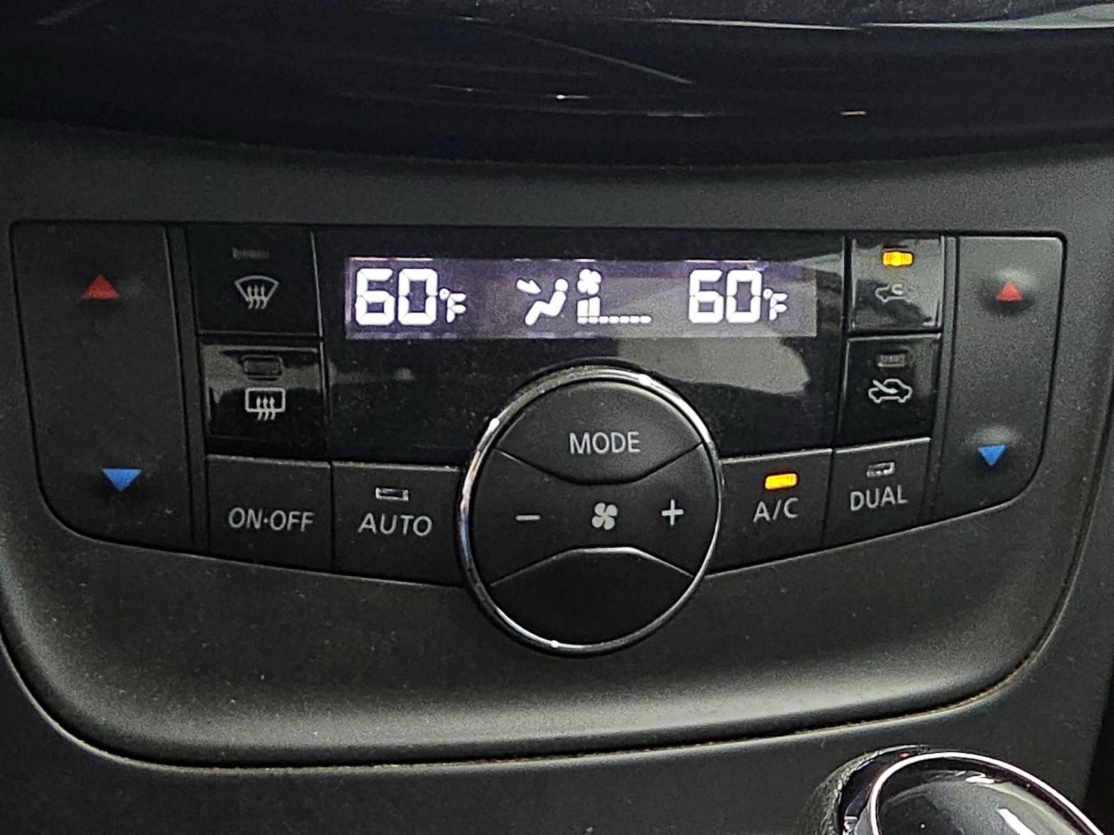 2019 Nissan Sentra SV - Photo 17